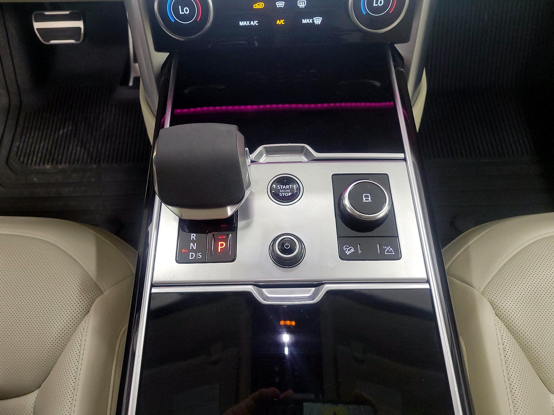 Thumbnail: 2023 Land Rover Range Rover - 16