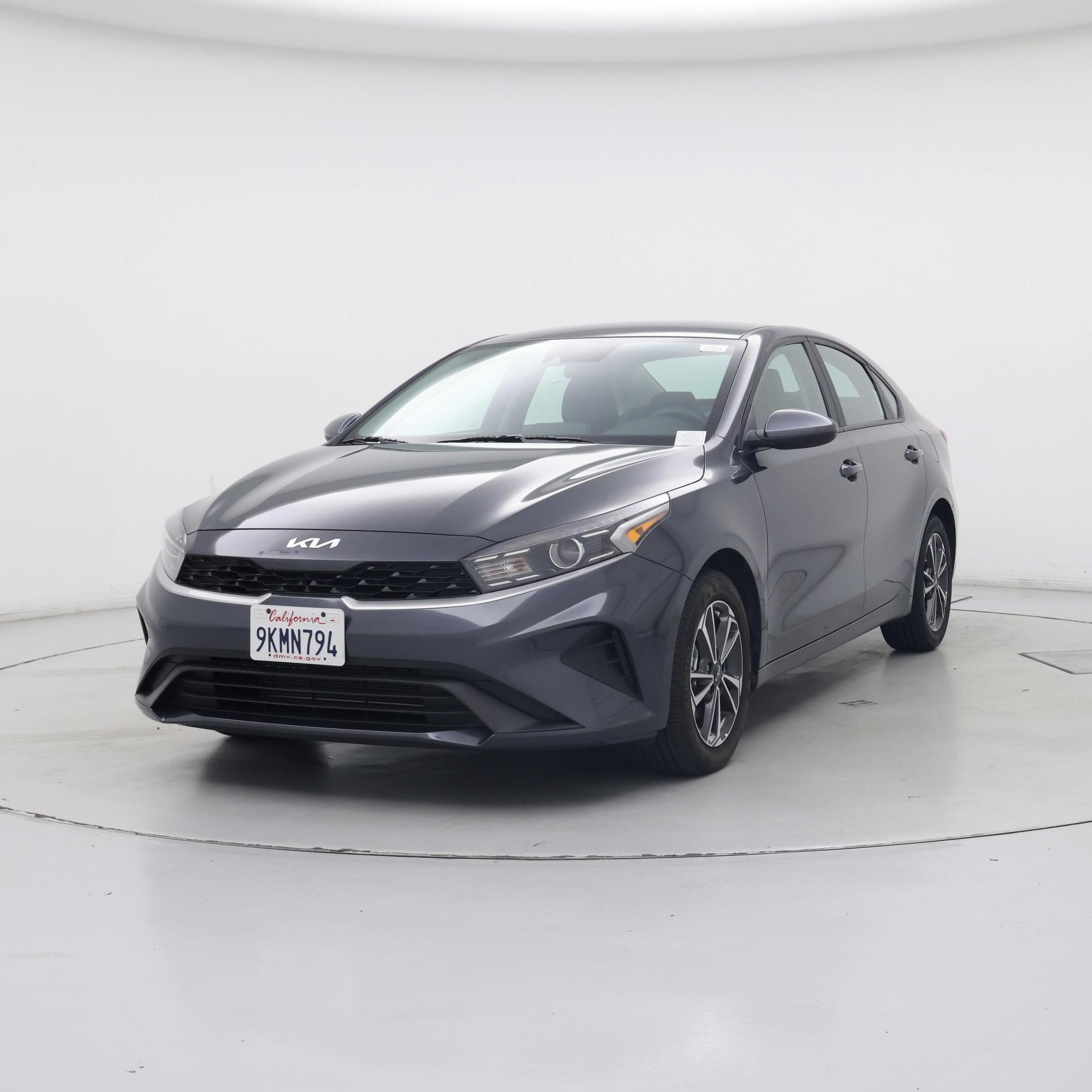 Thumbnail: 2024 Kia Forte - 4