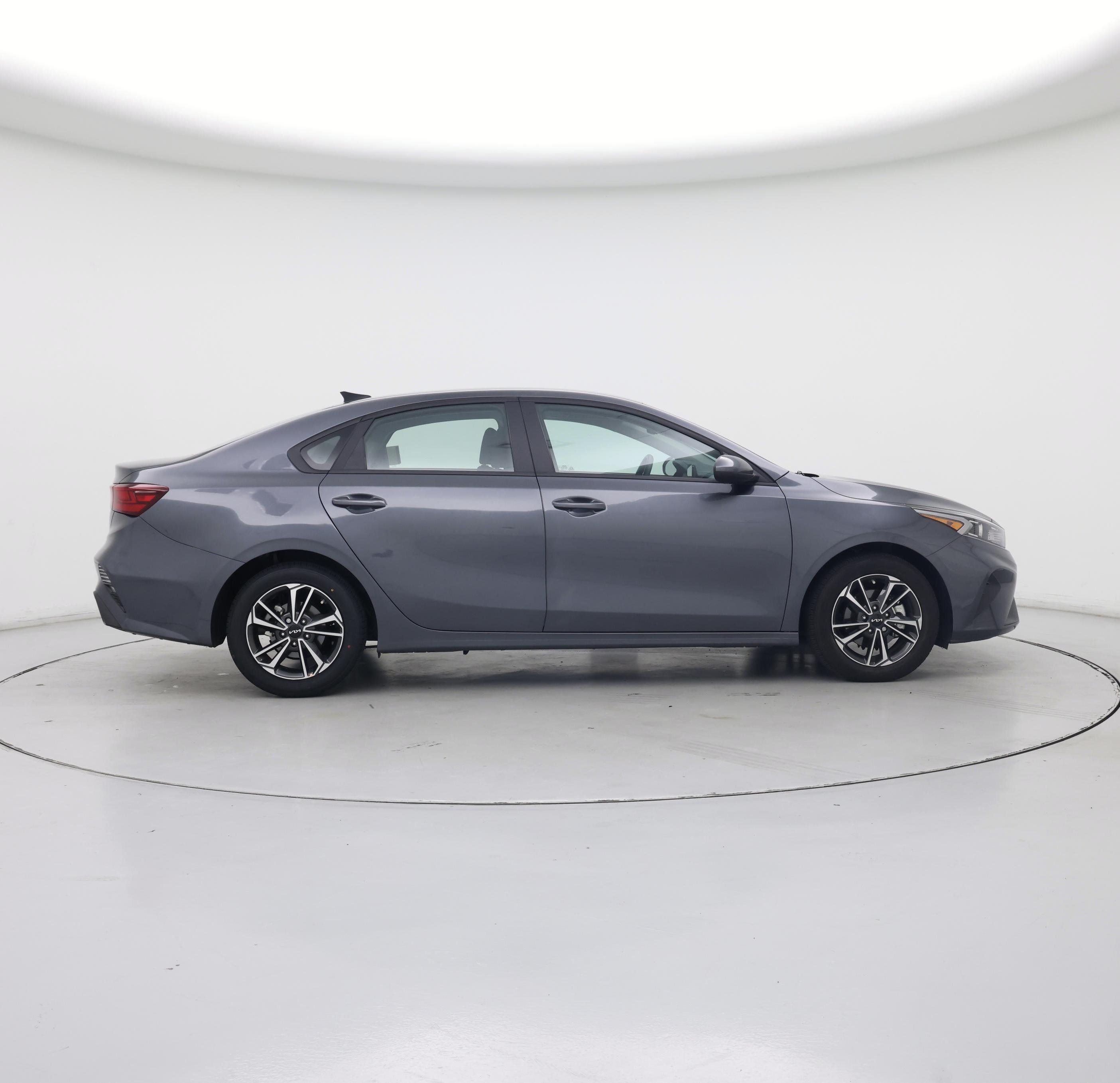 Thumbnail: 2024 Kia Forte - 7