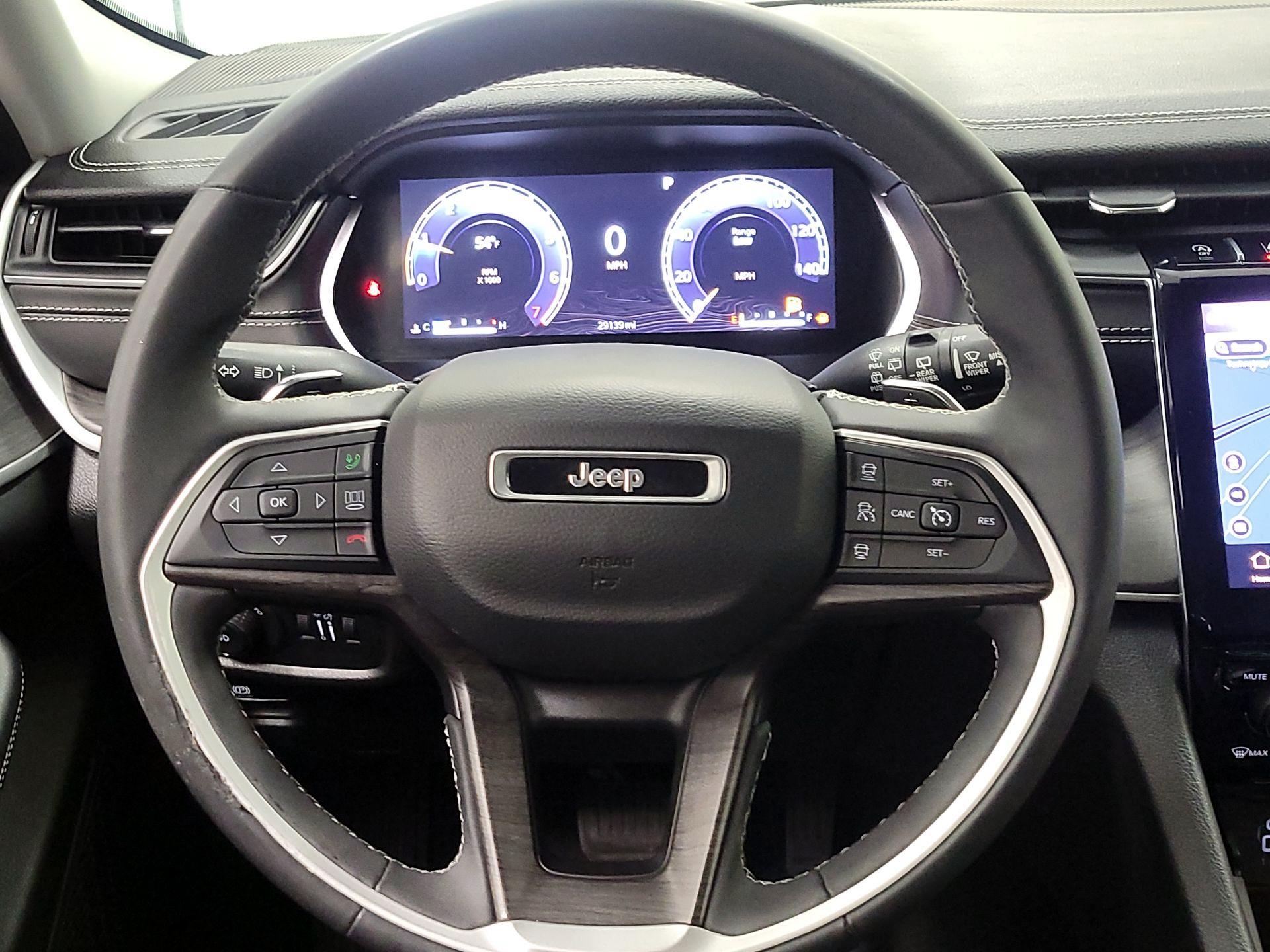 Thumbnail: 2023 Jeep Grand Cherokee - 10