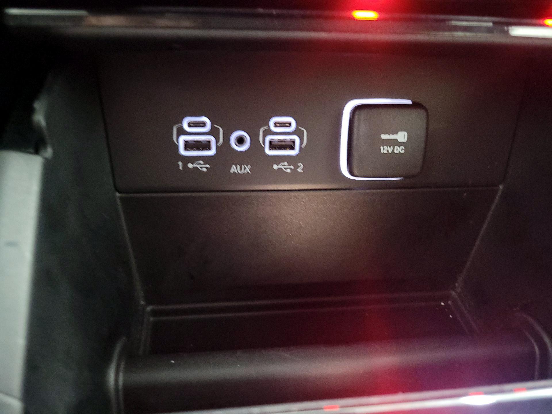 Thumbnail: 2023 Jeep Grand Cherokee - 19