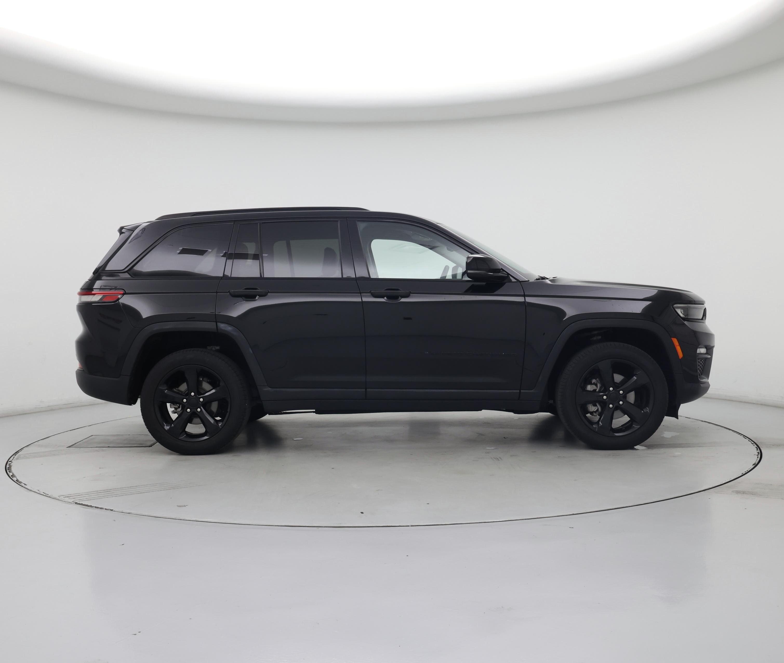 Thumbnail: 2023 Jeep Grand Cherokee - 7