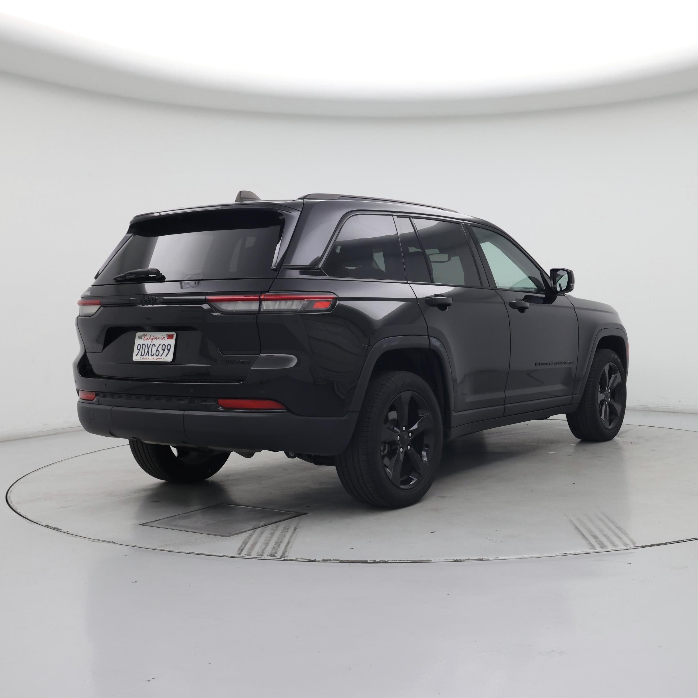 Thumbnail: 2023 Jeep Grand Cherokee - 8