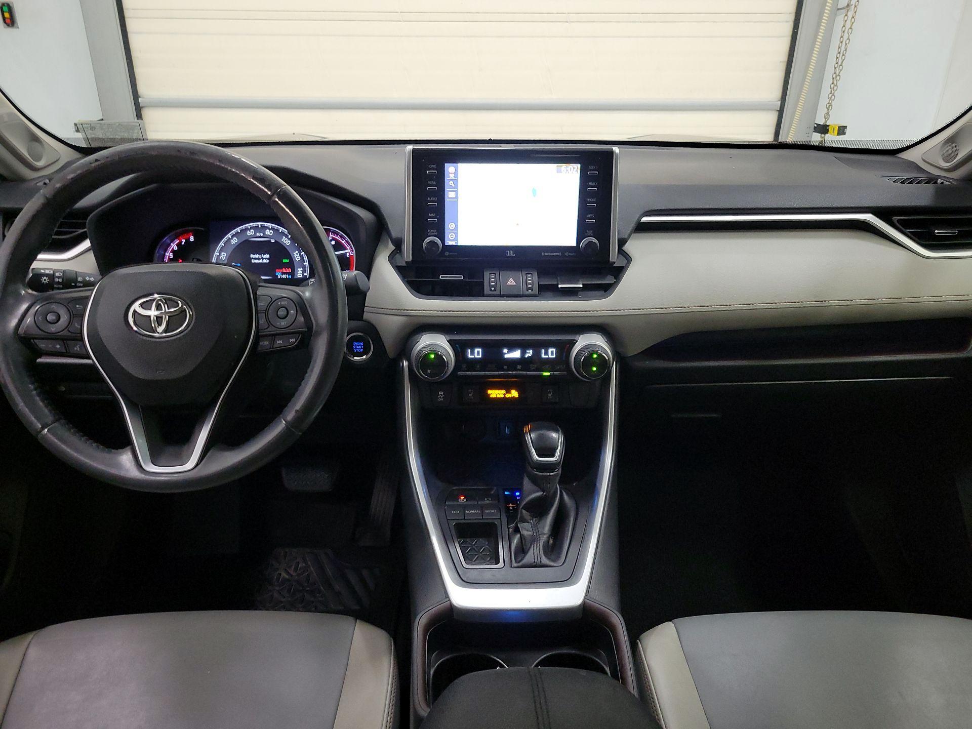 Thumbnail: 2021 Toyota RAV4 - 9
