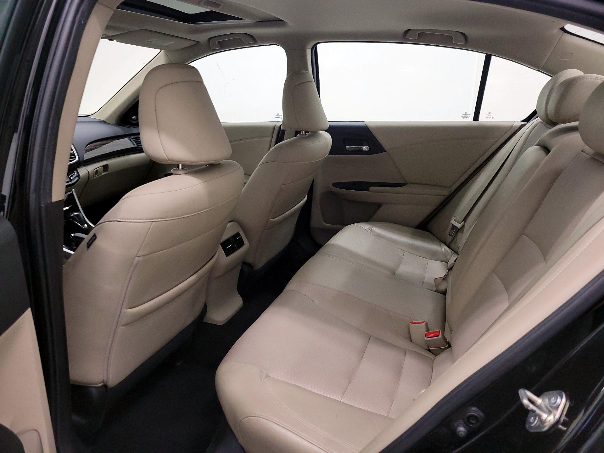 Thumbnail: 2016 Honda Accord - 19