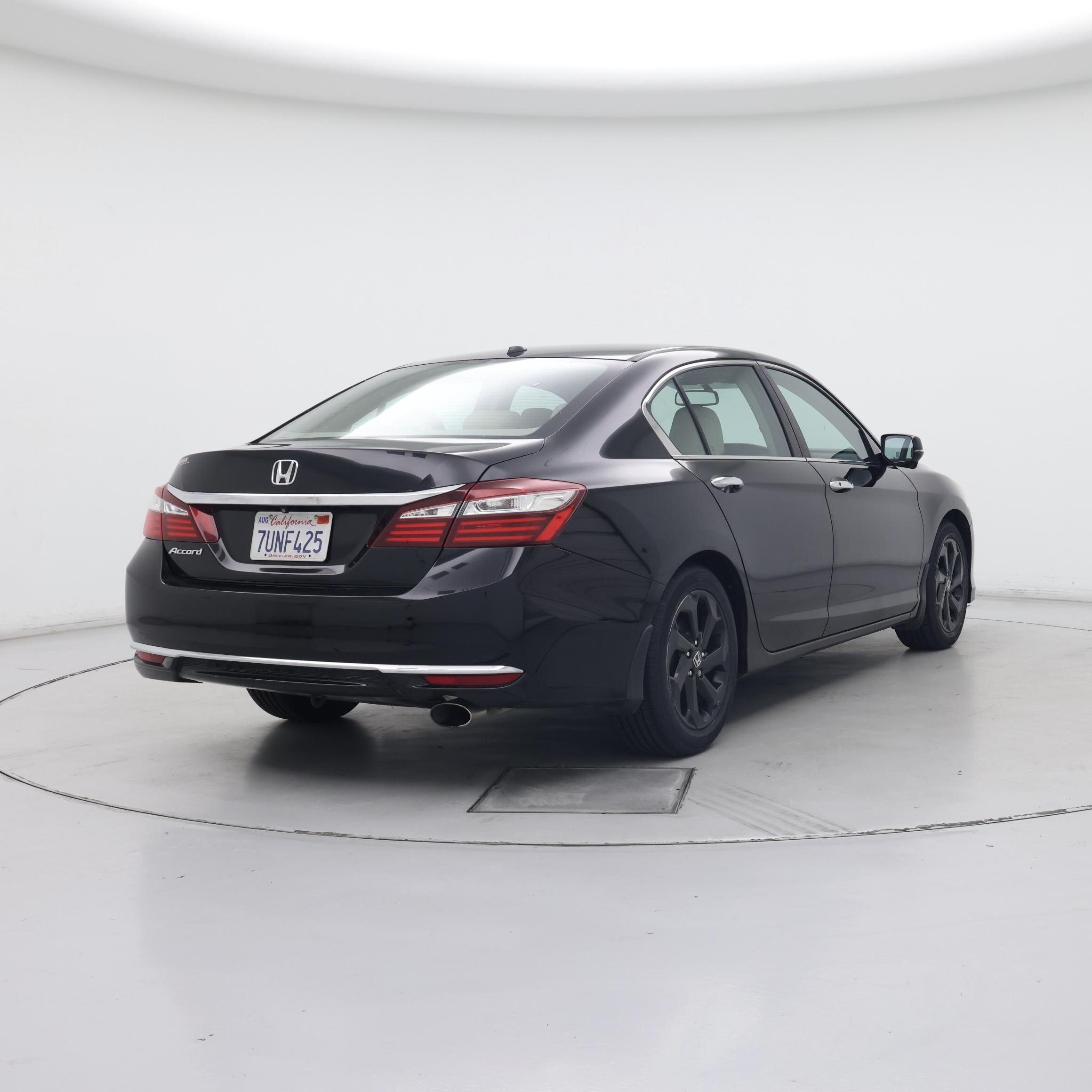 Thumbnail: 2016 Honda Accord - 8