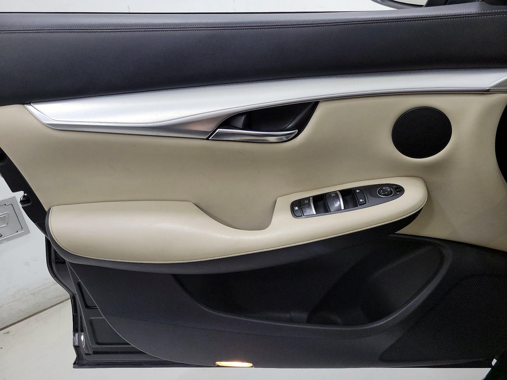 Thumbnail: 2019 INFINITI QX50 - 12