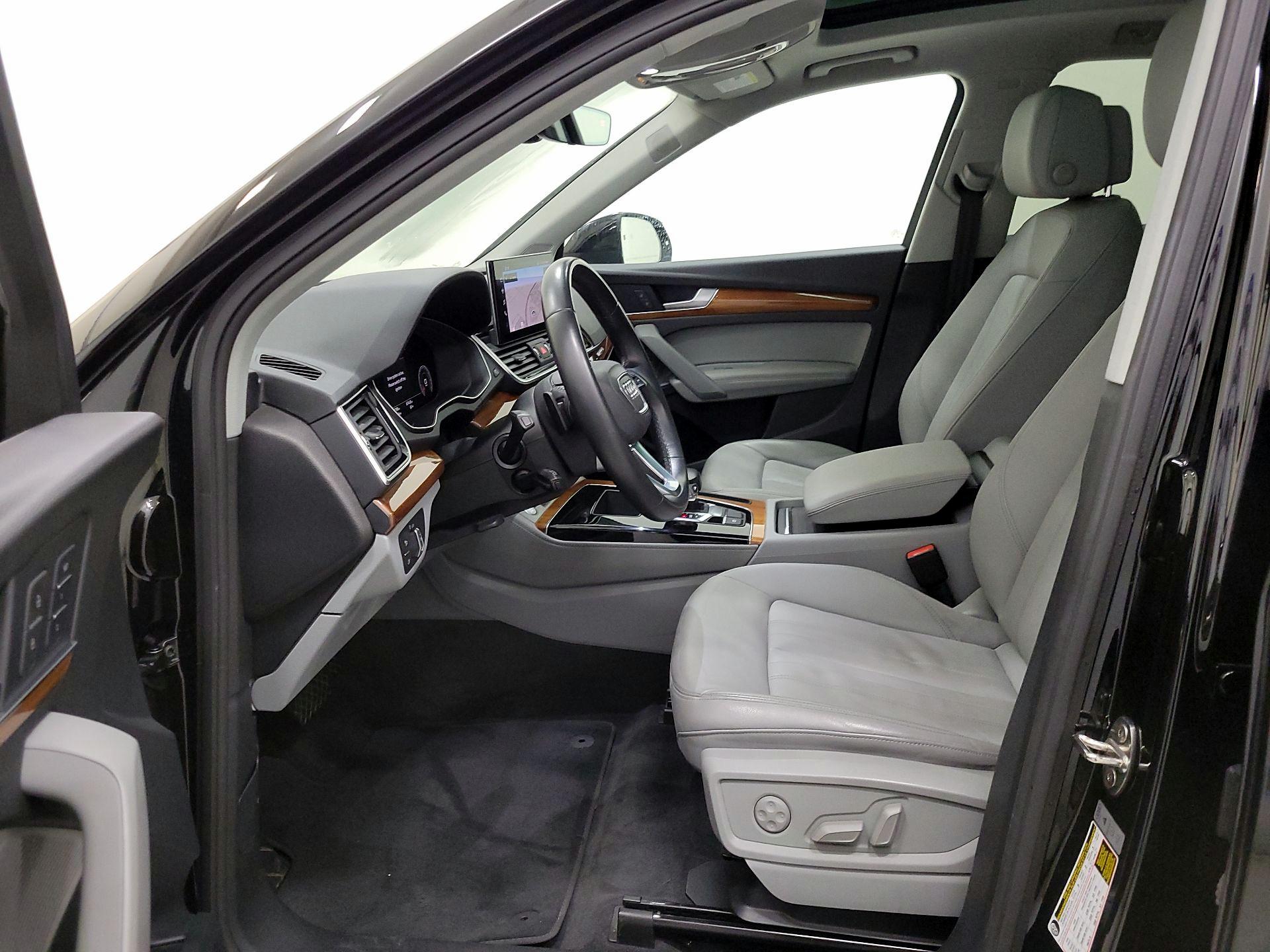 Thumbnail: 2021 Audi Q5 - 11