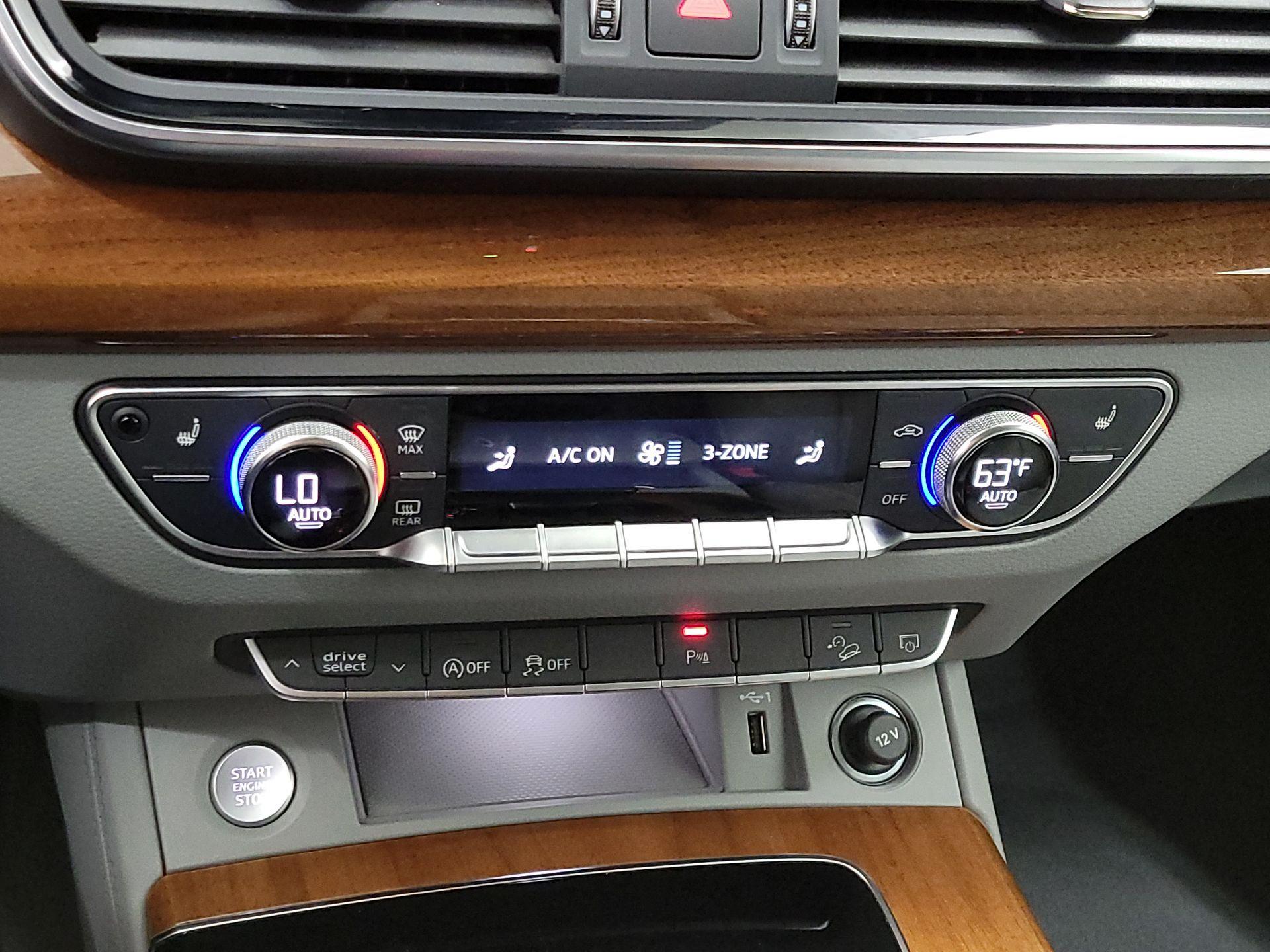 Thumbnail: 2021 Audi Q5 - 17