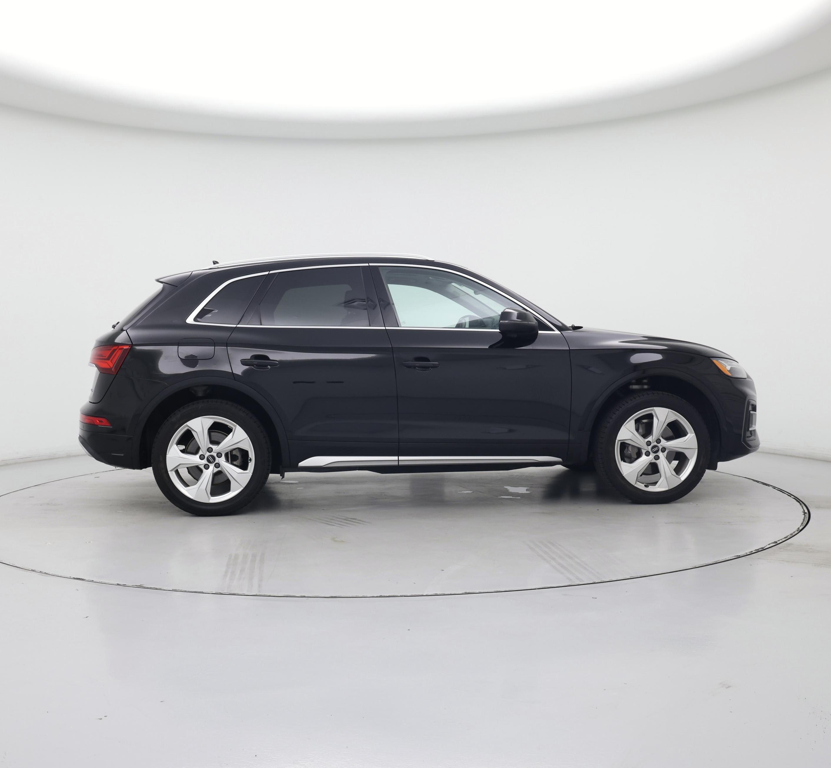 Thumbnail: 2021 Audi Q5 - 7