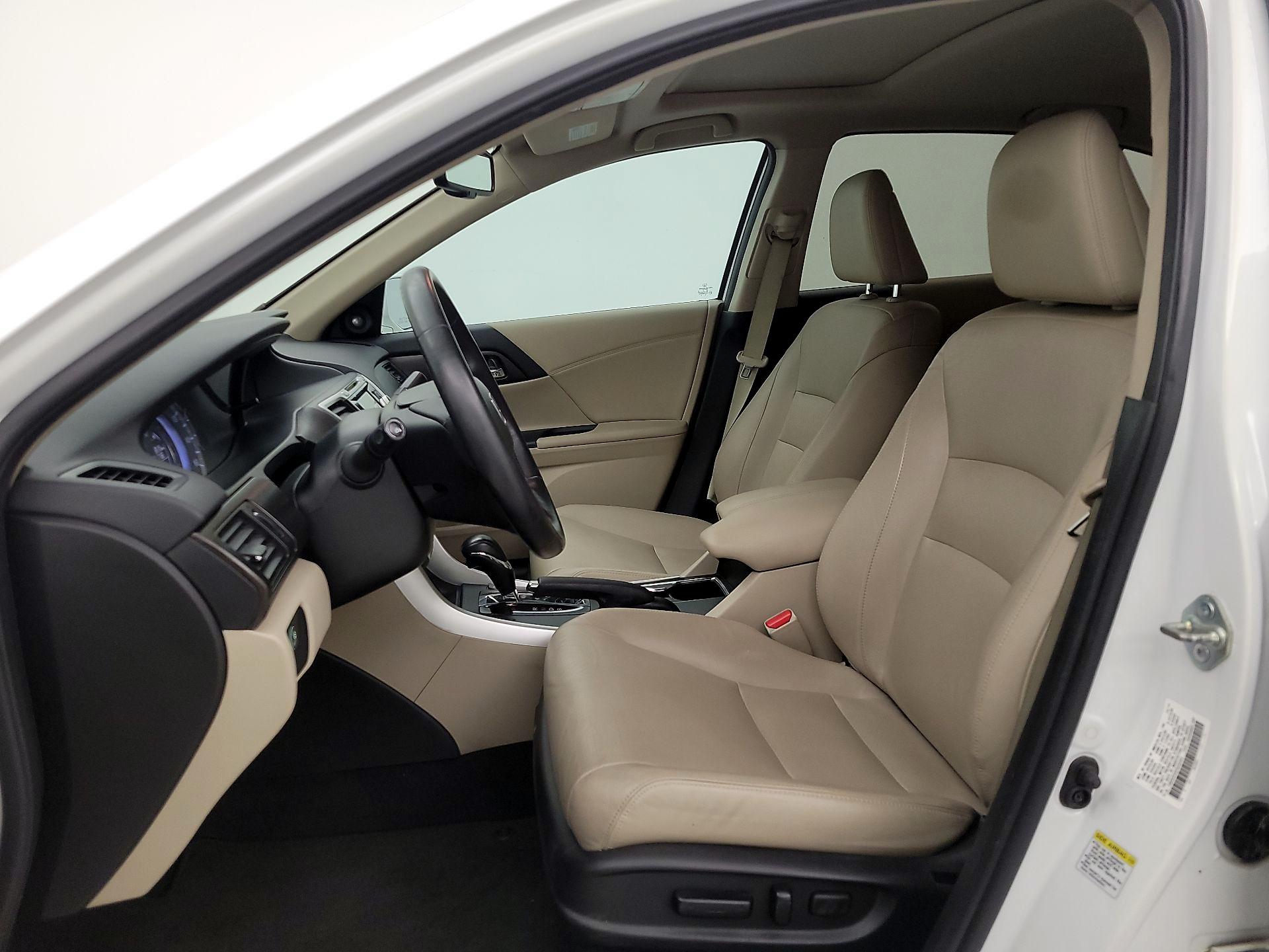 Thumbnail: 2015 Honda Accord - 11