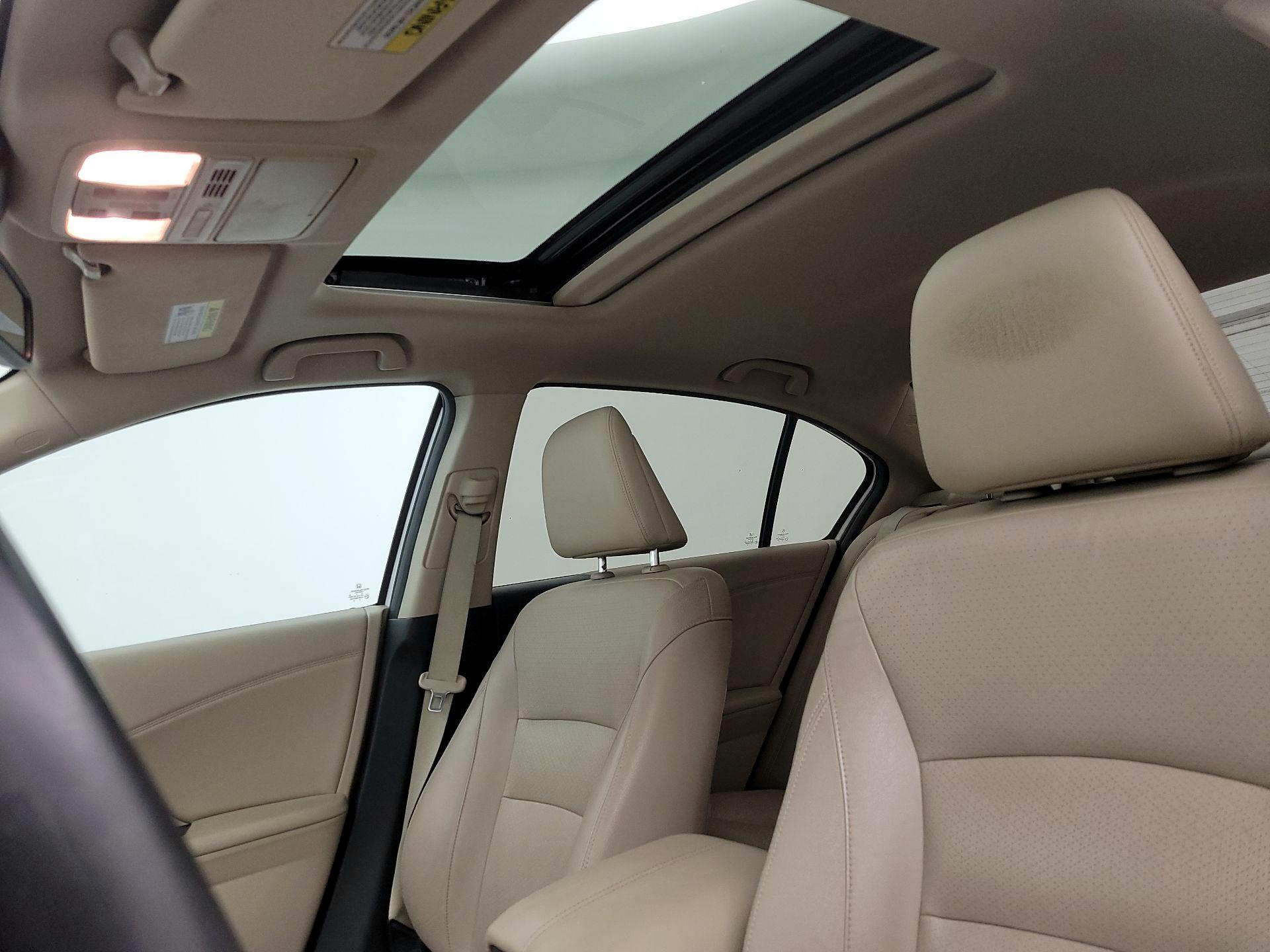 Thumbnail: 2015 Honda Accord - 19