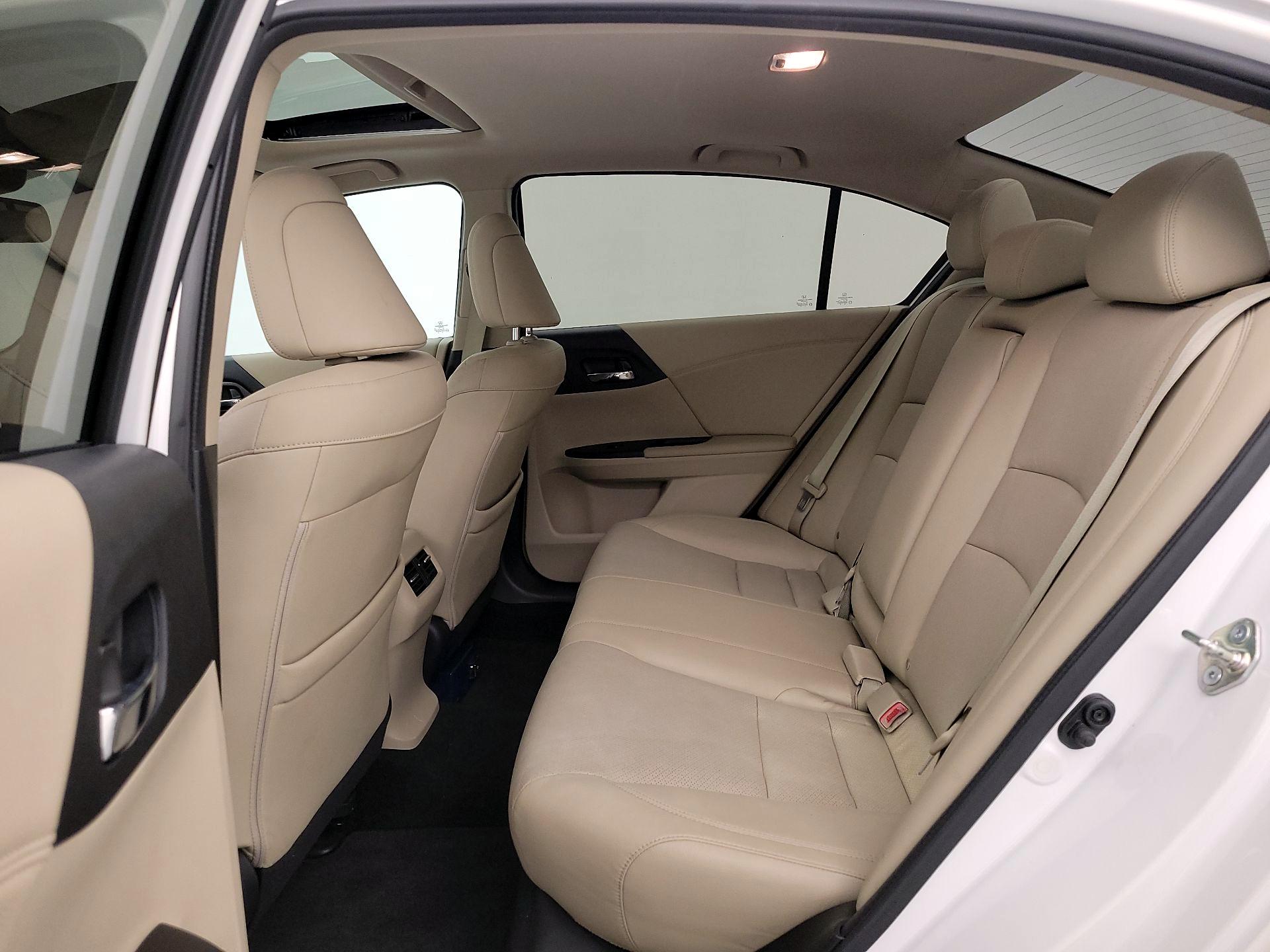 Thumbnail: 2015 Honda Accord - 20