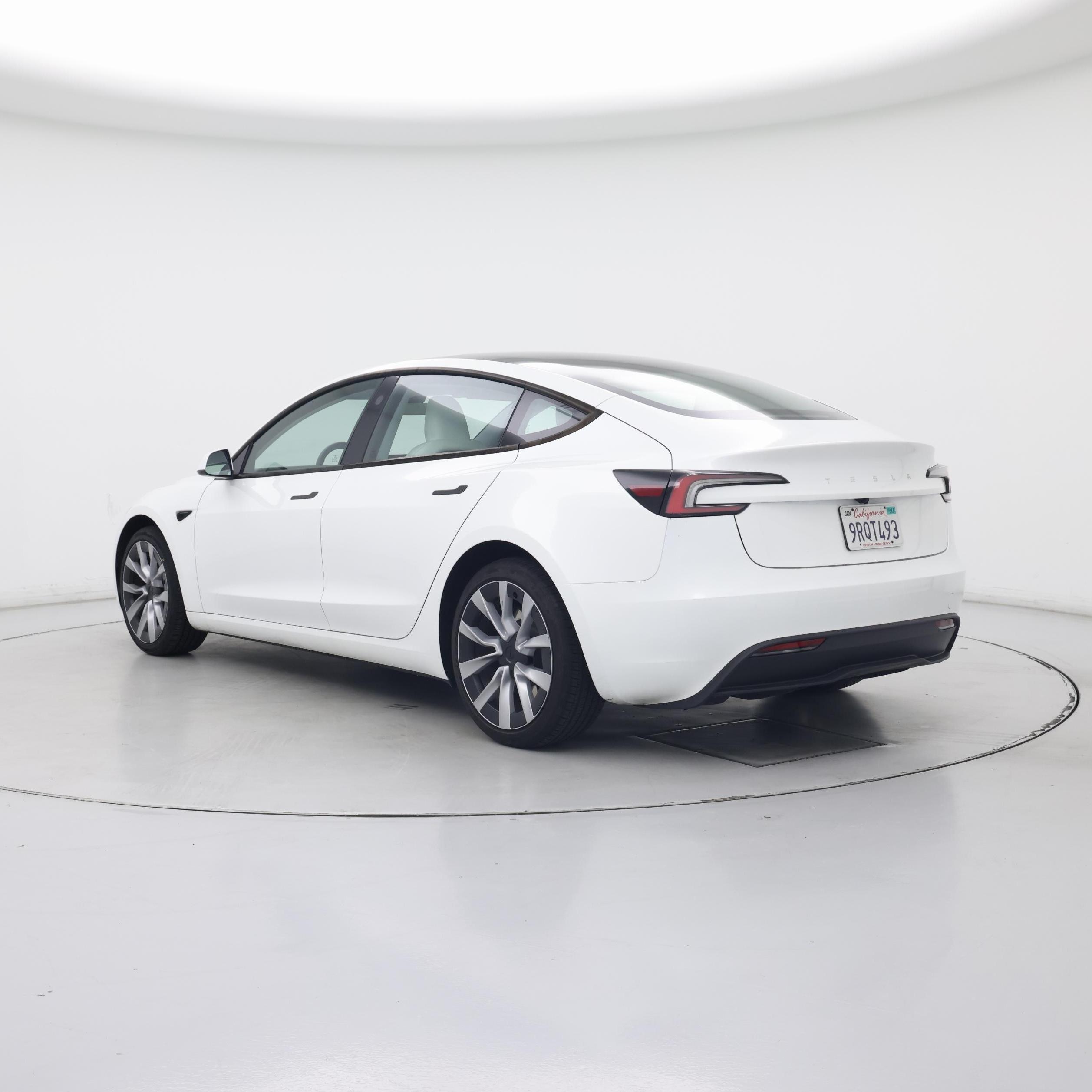 Thumbnail: 2025 Tesla Model 3 - 2