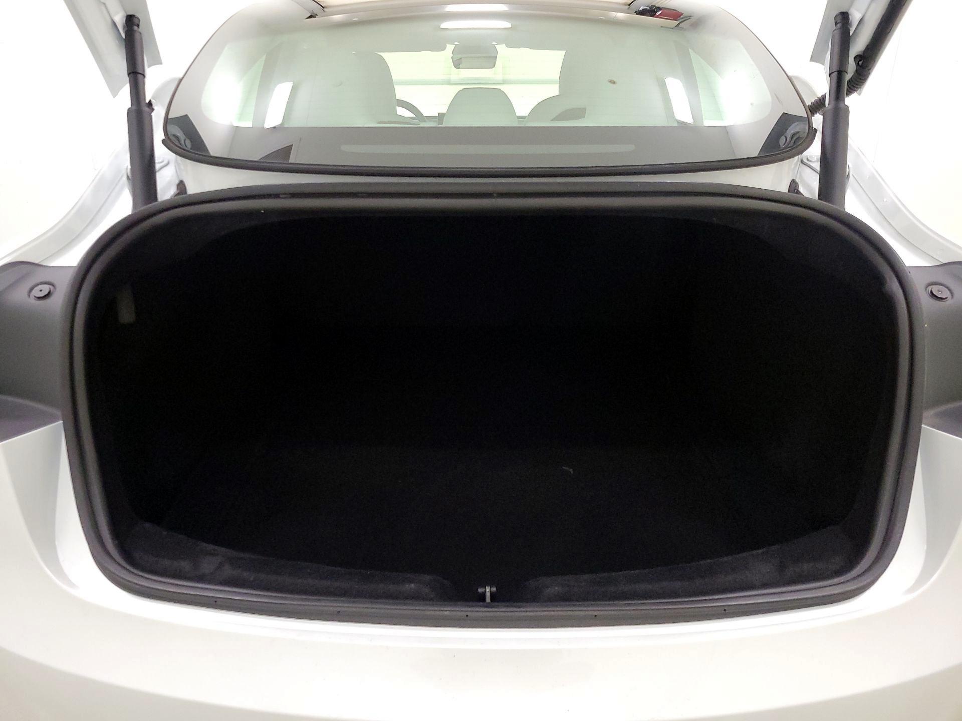 Thumbnail: 2025 Tesla Model 3 - 20