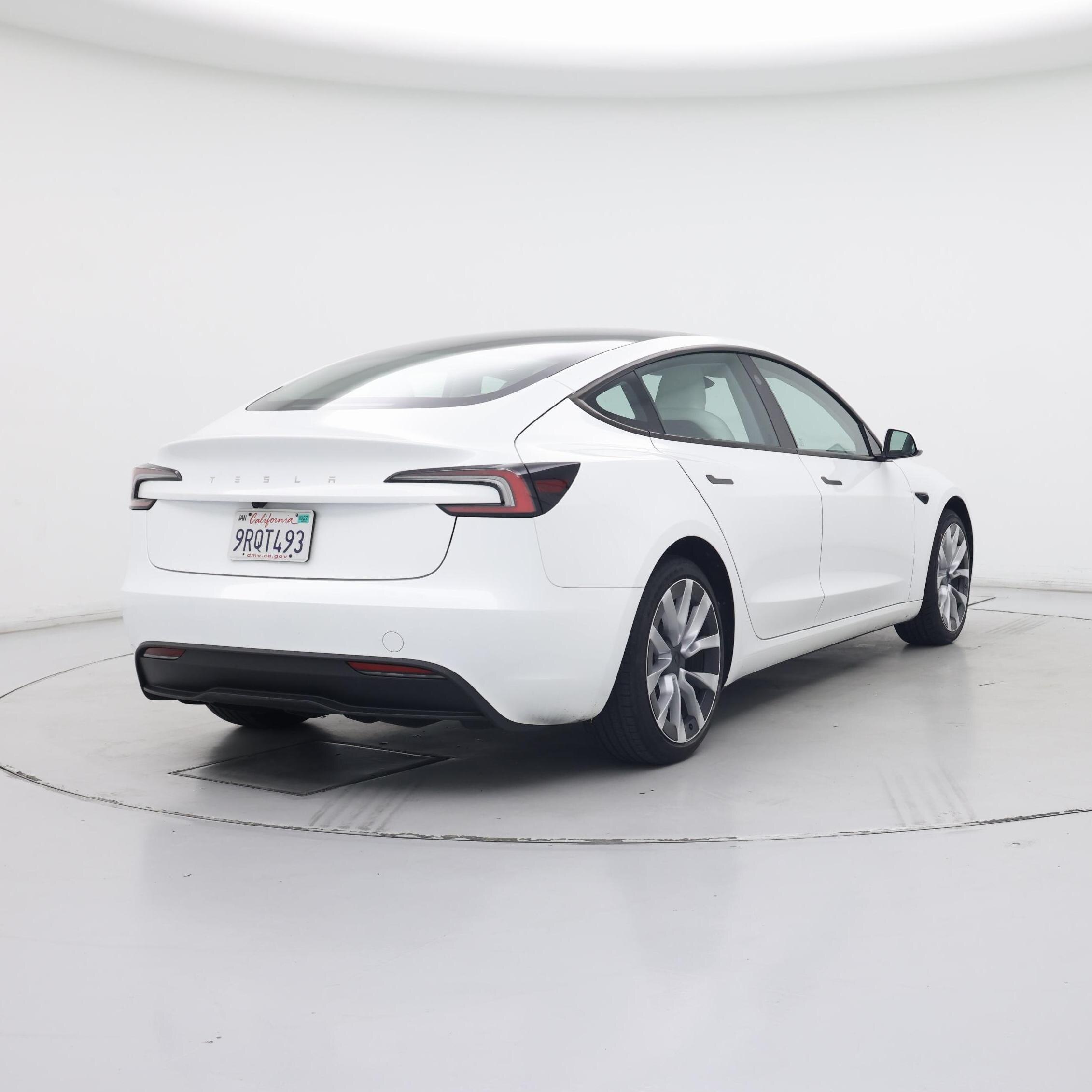 Thumbnail: 2025 Tesla Model 3 - 8