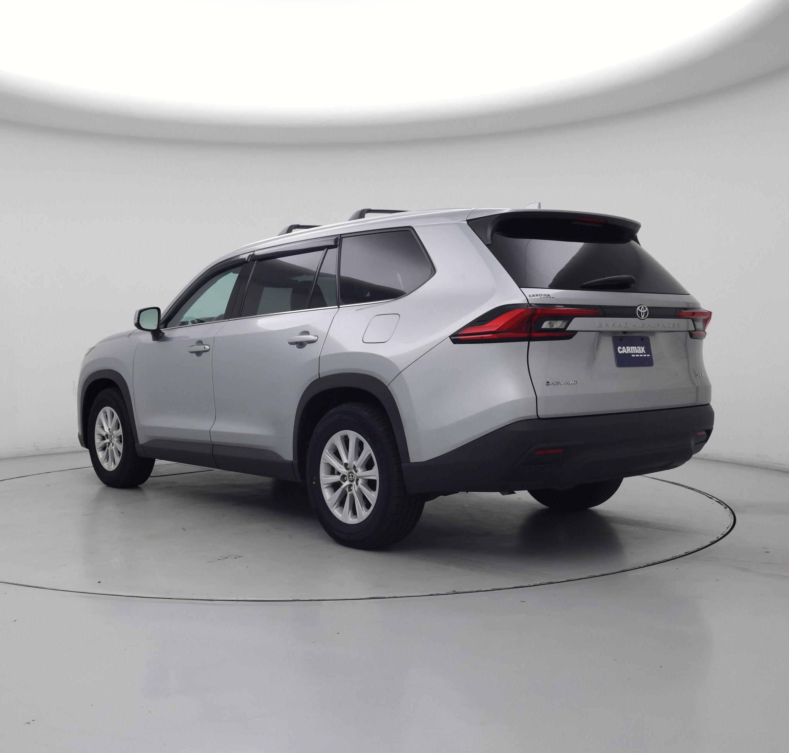 Thumbnail: 2024 Toyota Highlander - 2