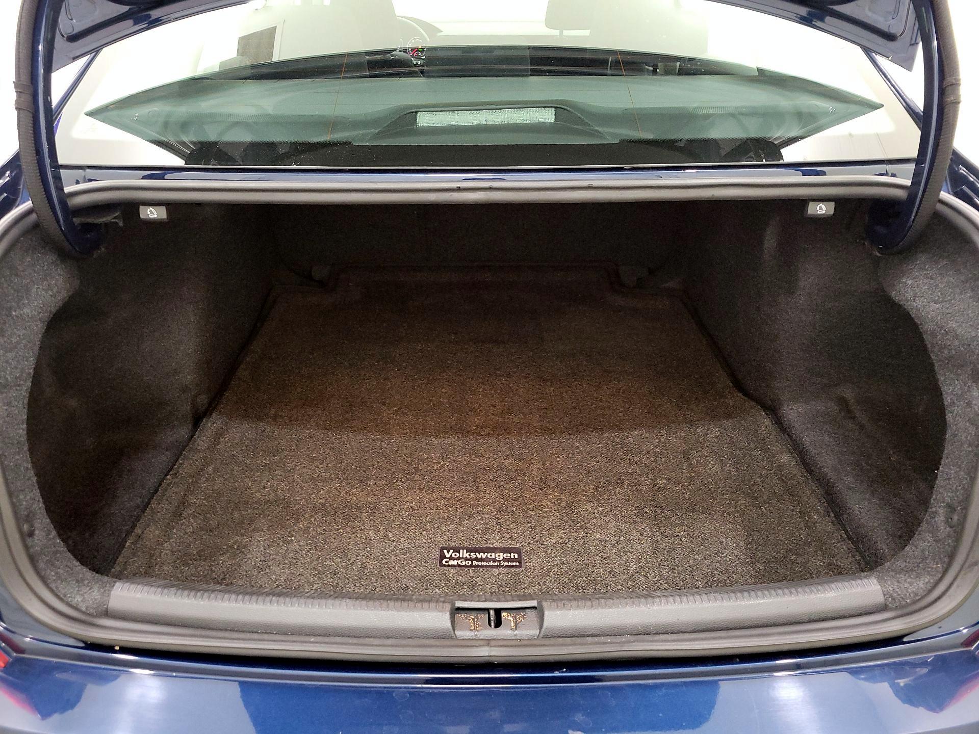 Thumbnail: 2021 Volkswagen Passat - 20