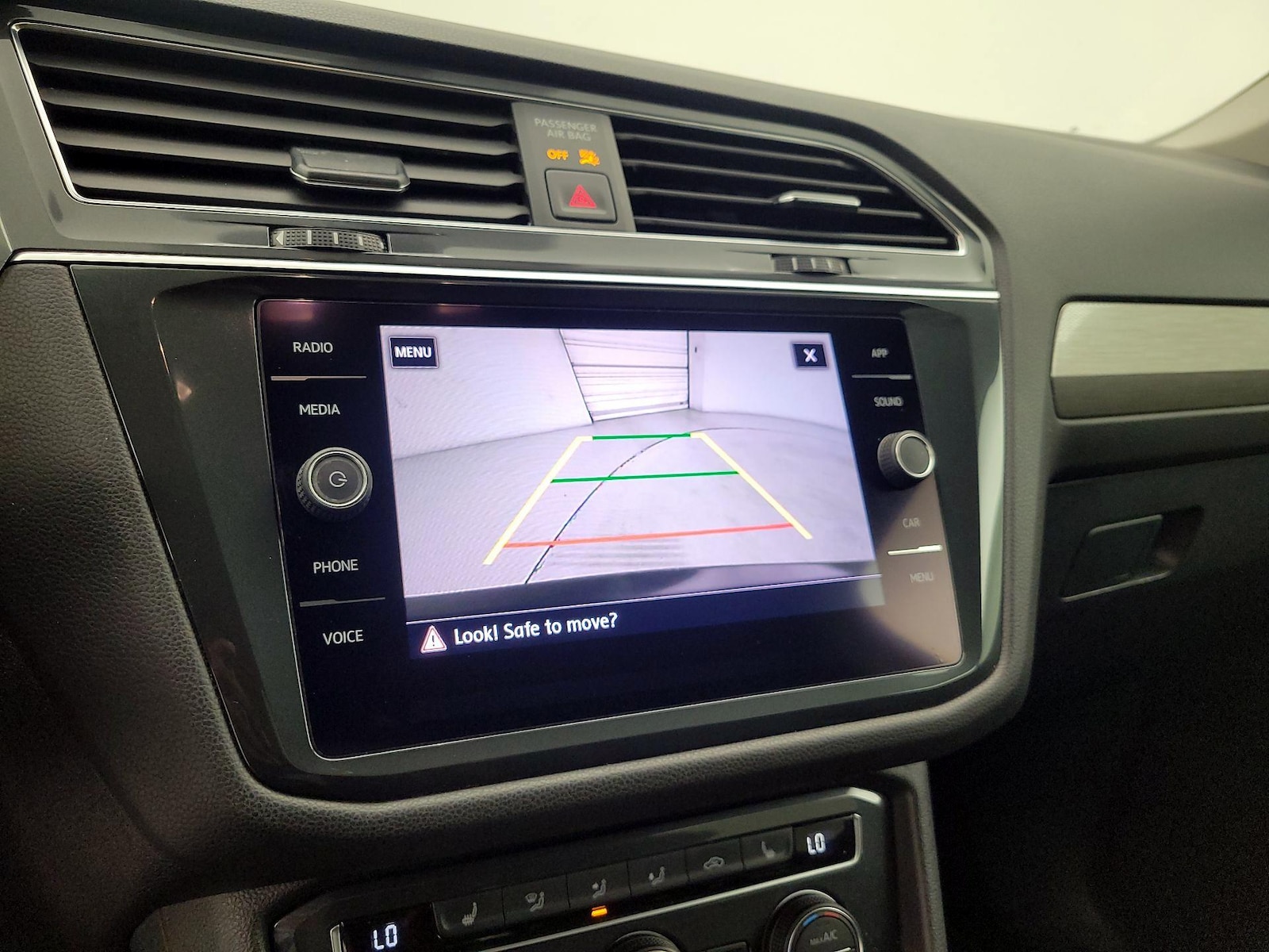 2020 Volkswagen Tiguan SEL - Photo 13