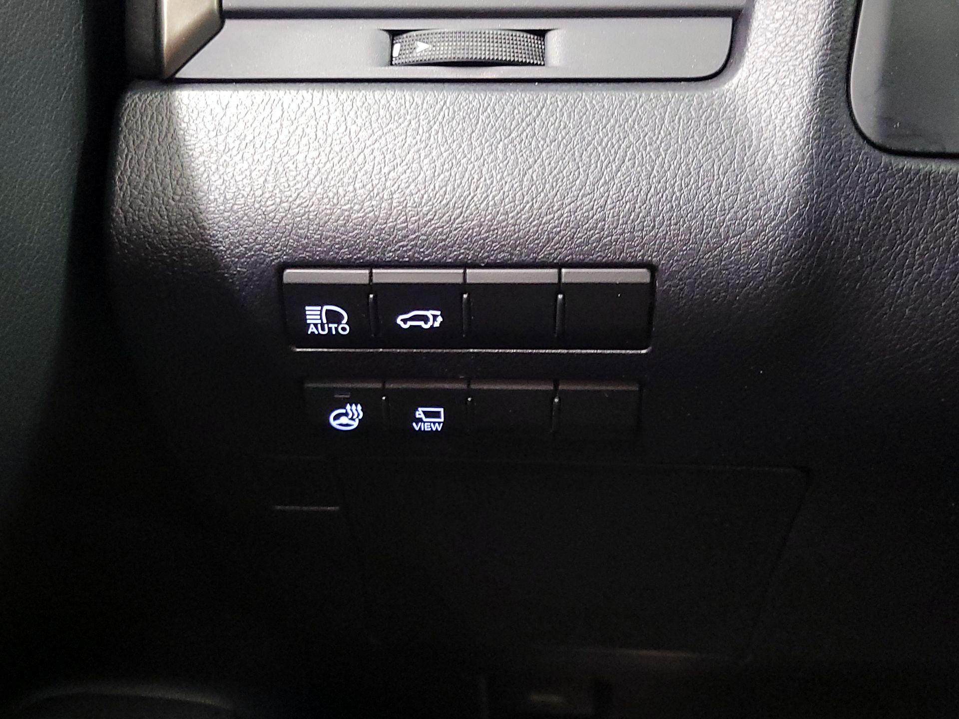 Thumbnail: 2021 Lexus RX - 13