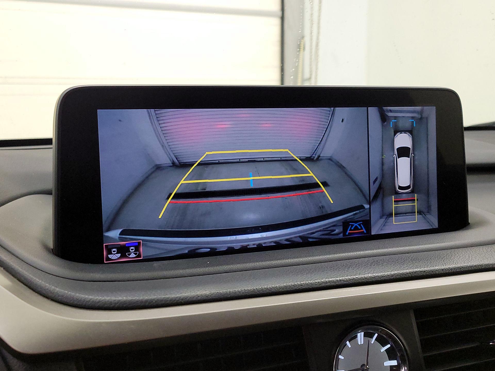 Thumbnail: 2021 Lexus RX - 15