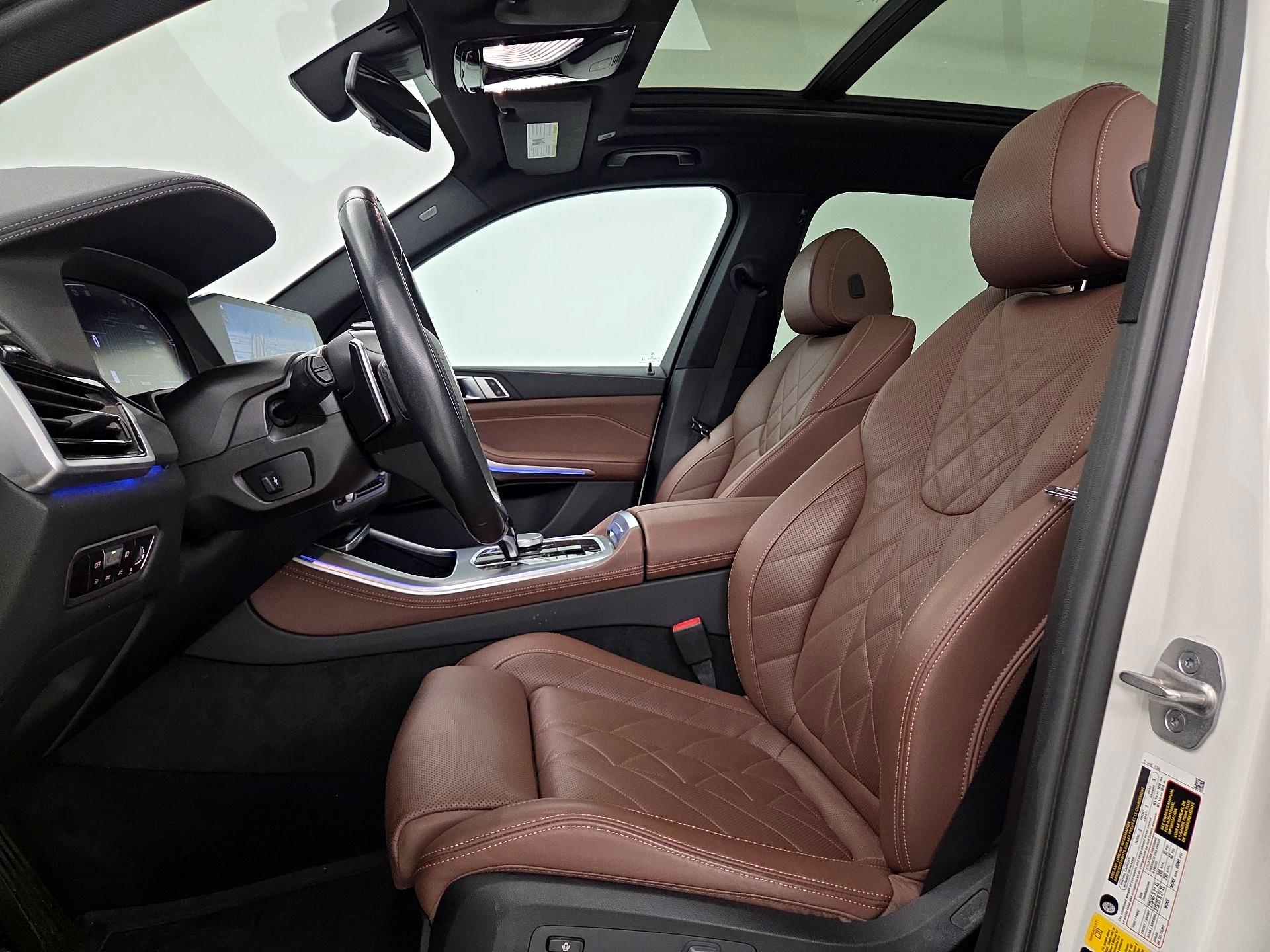 Thumbnail: 2023 BMW X5 - 11