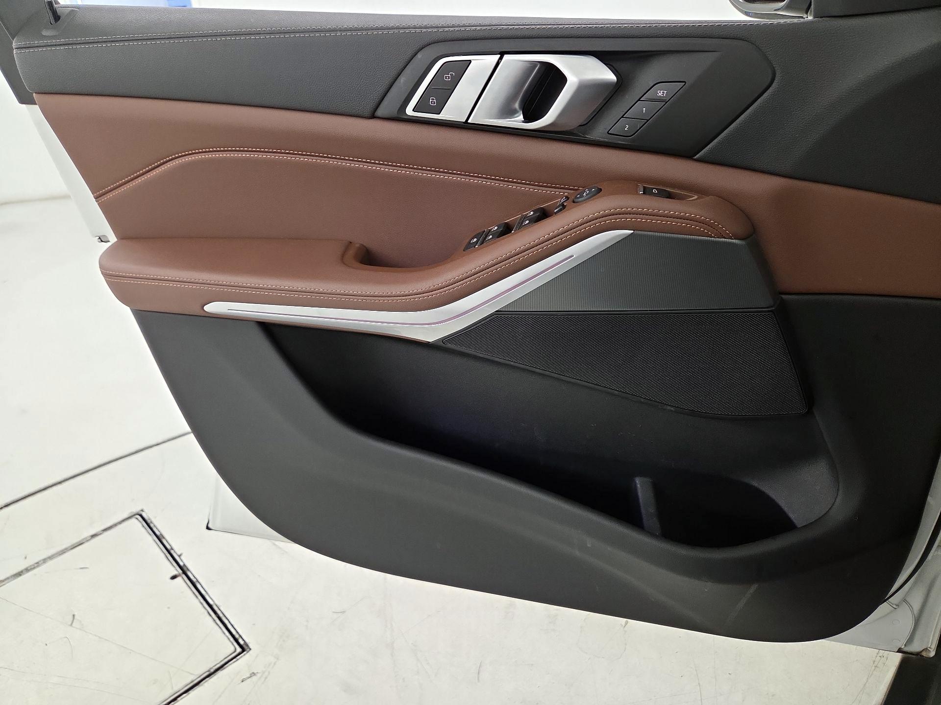 Thumbnail: 2023 BMW X5 - 12