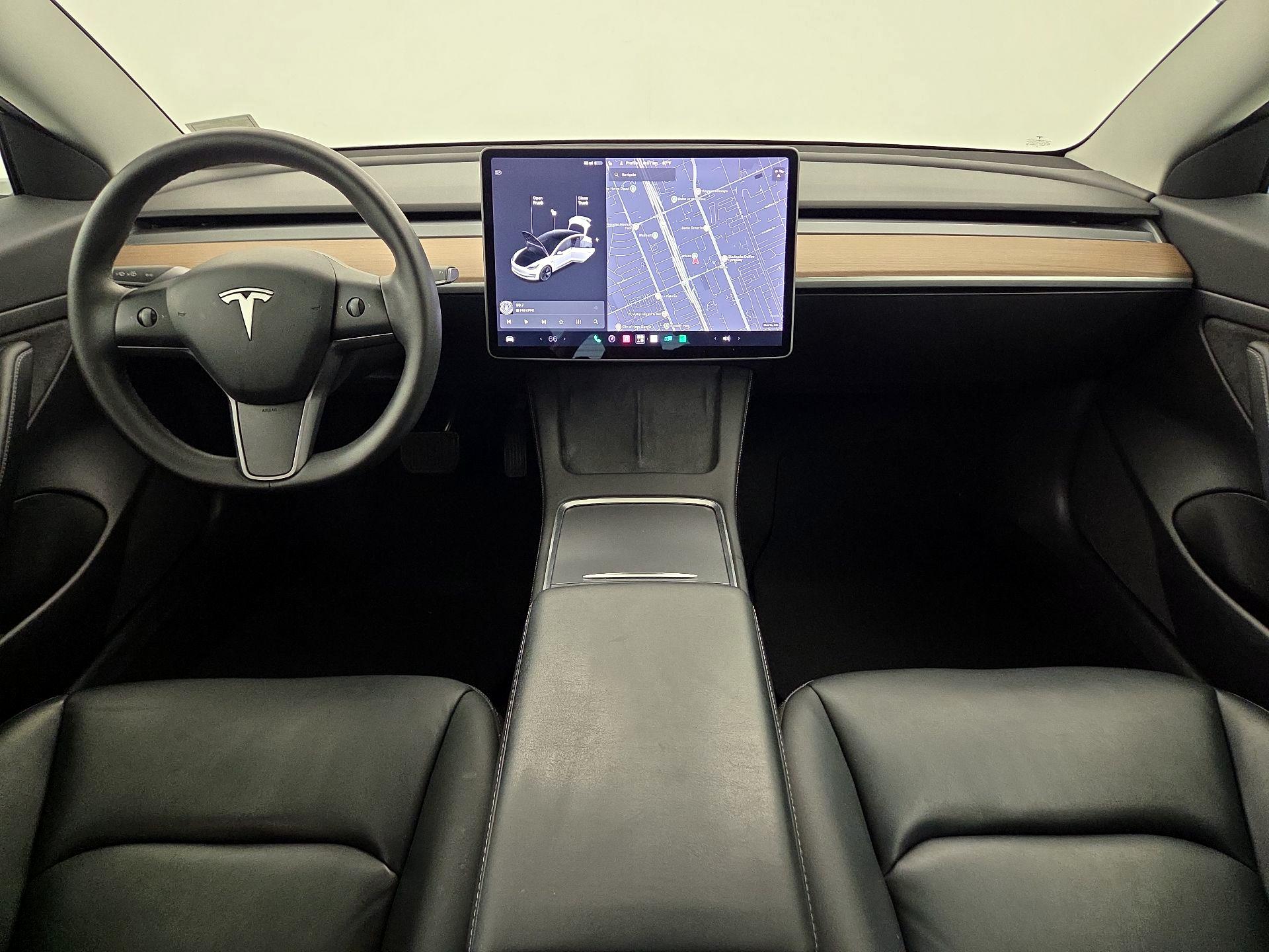 Thumbnail: 2021 Tesla Model 3 - 9