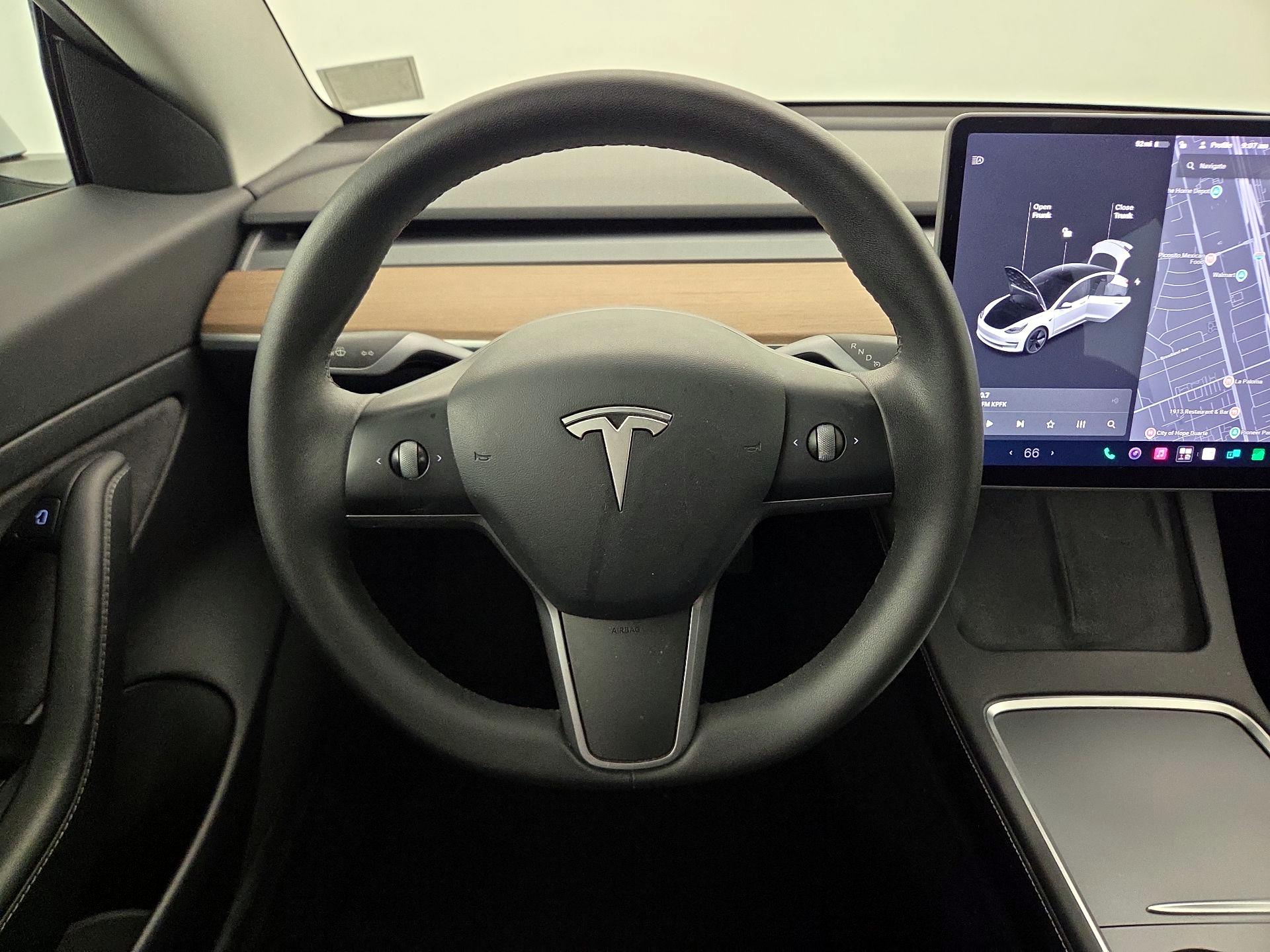 Thumbnail: 2021 Tesla Model 3 - 10