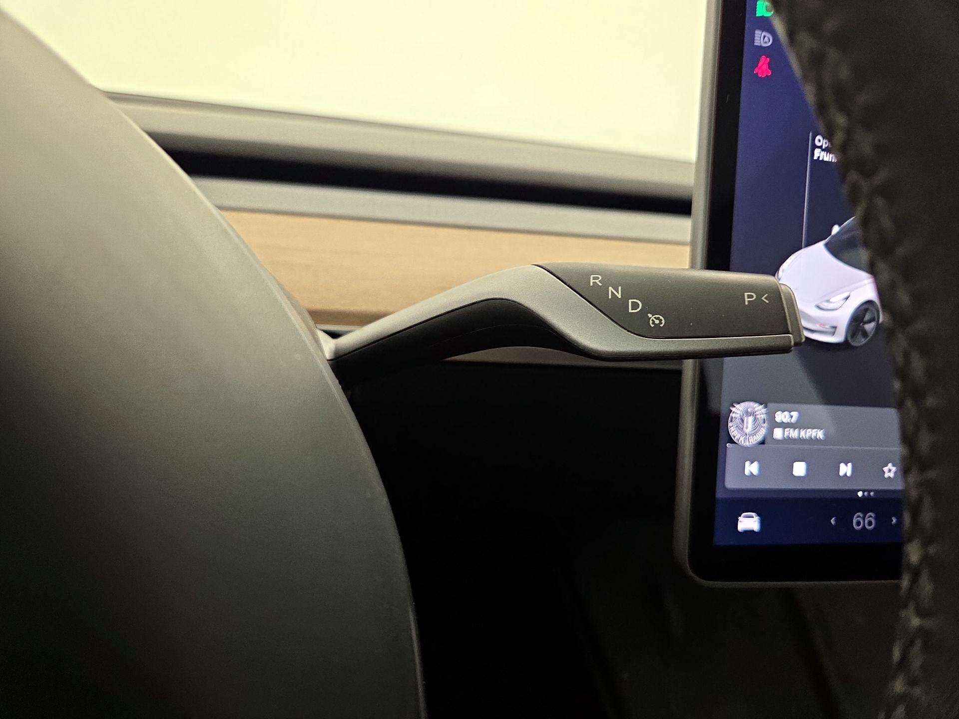 Thumbnail: 2021 Tesla Model 3 - 17