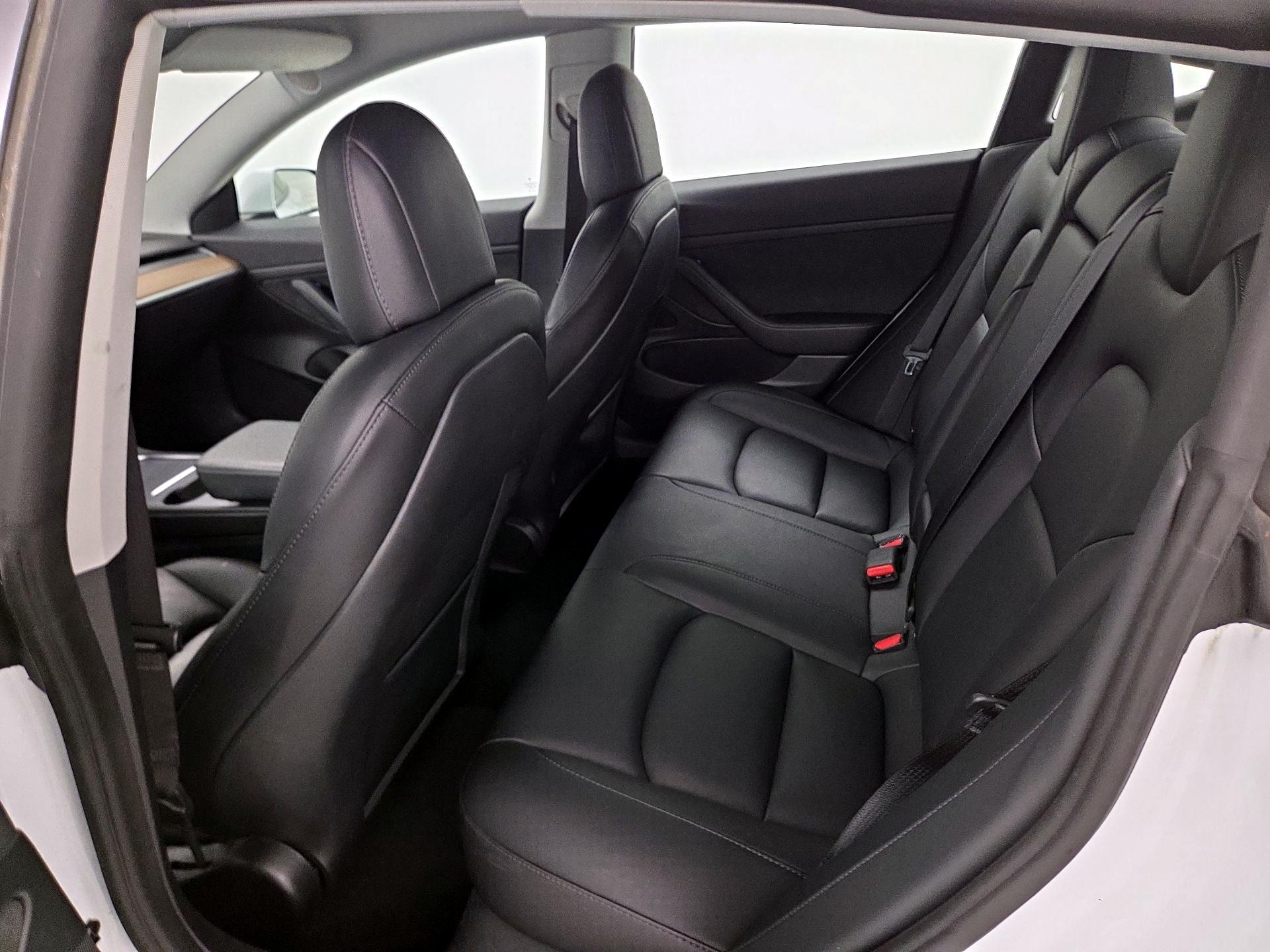 Thumbnail: 2021 Tesla Model 3 - 18