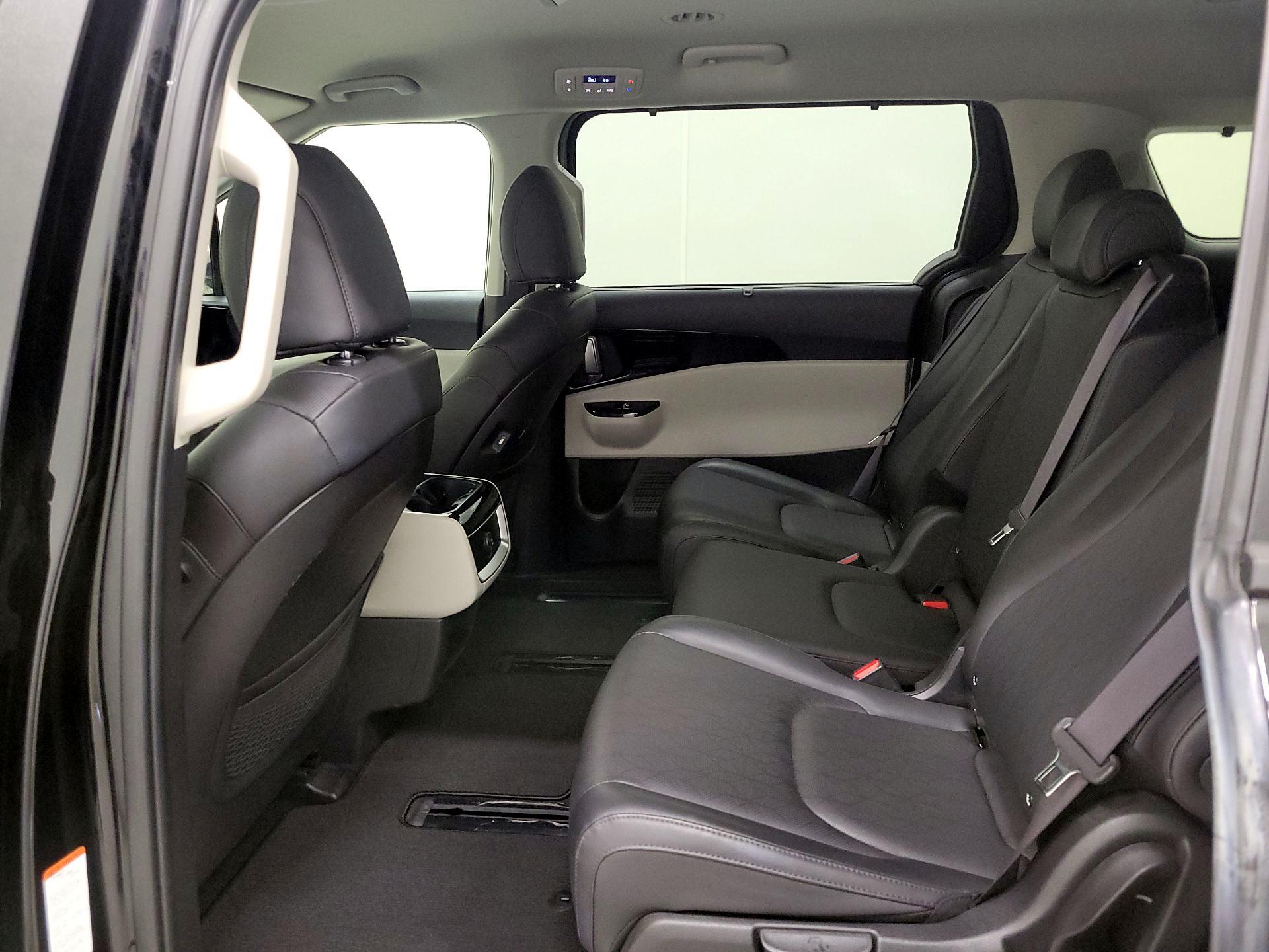 Thumbnail: 2024 Kia Carnival - 20