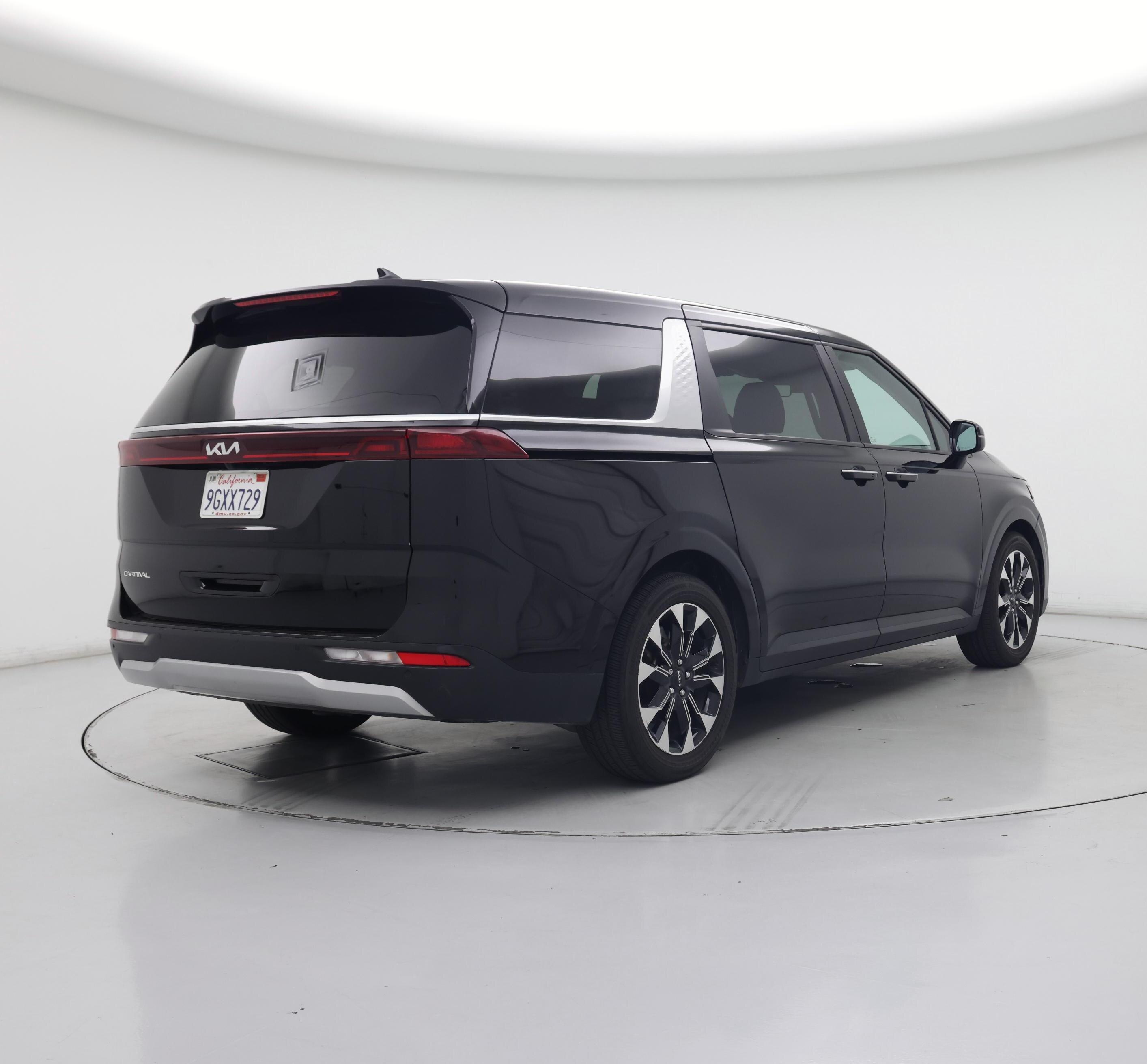 Thumbnail: 2024 Kia Carnival - 8