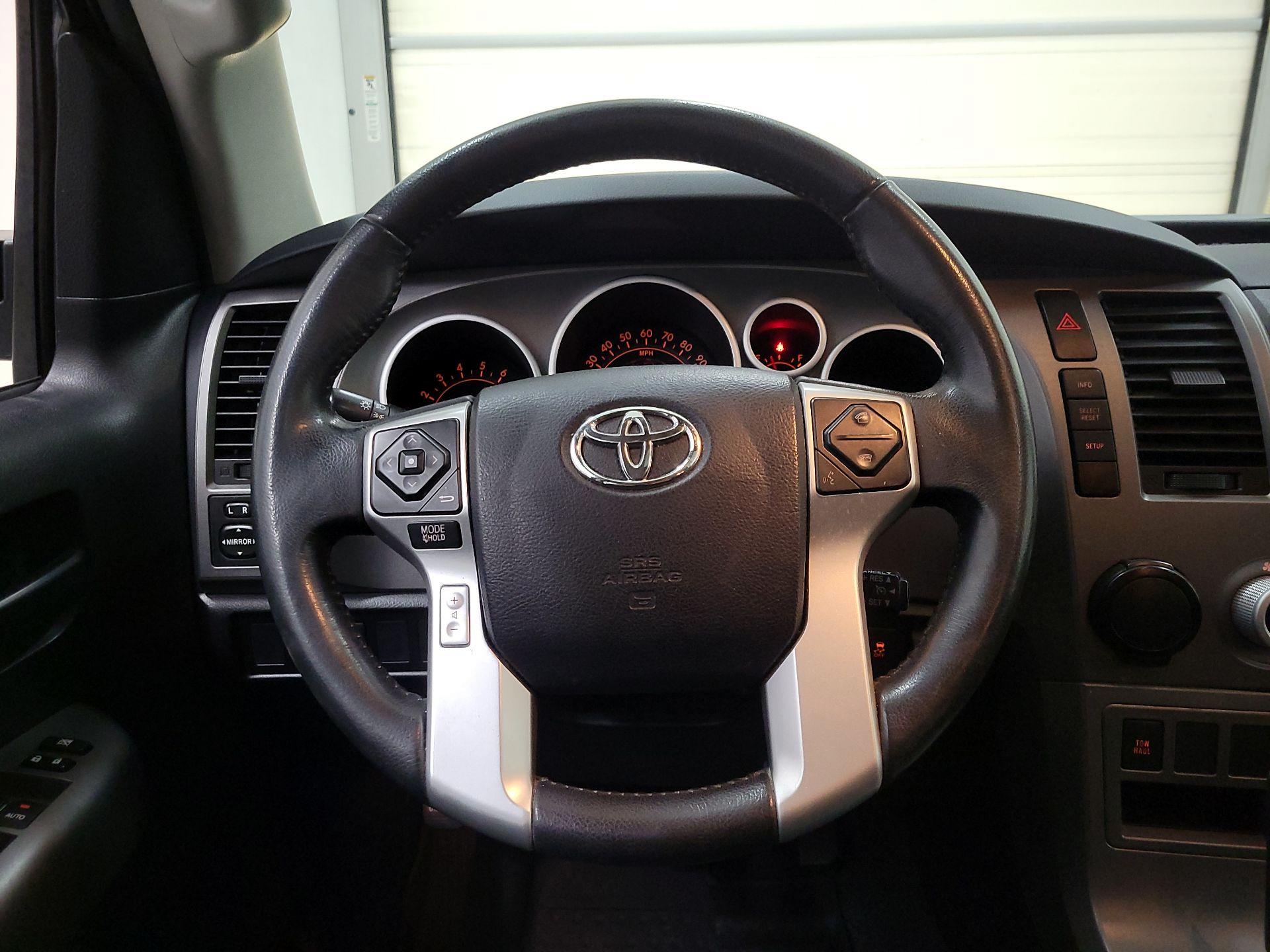 Thumbnail: 2017 Toyota Sequoia - 10