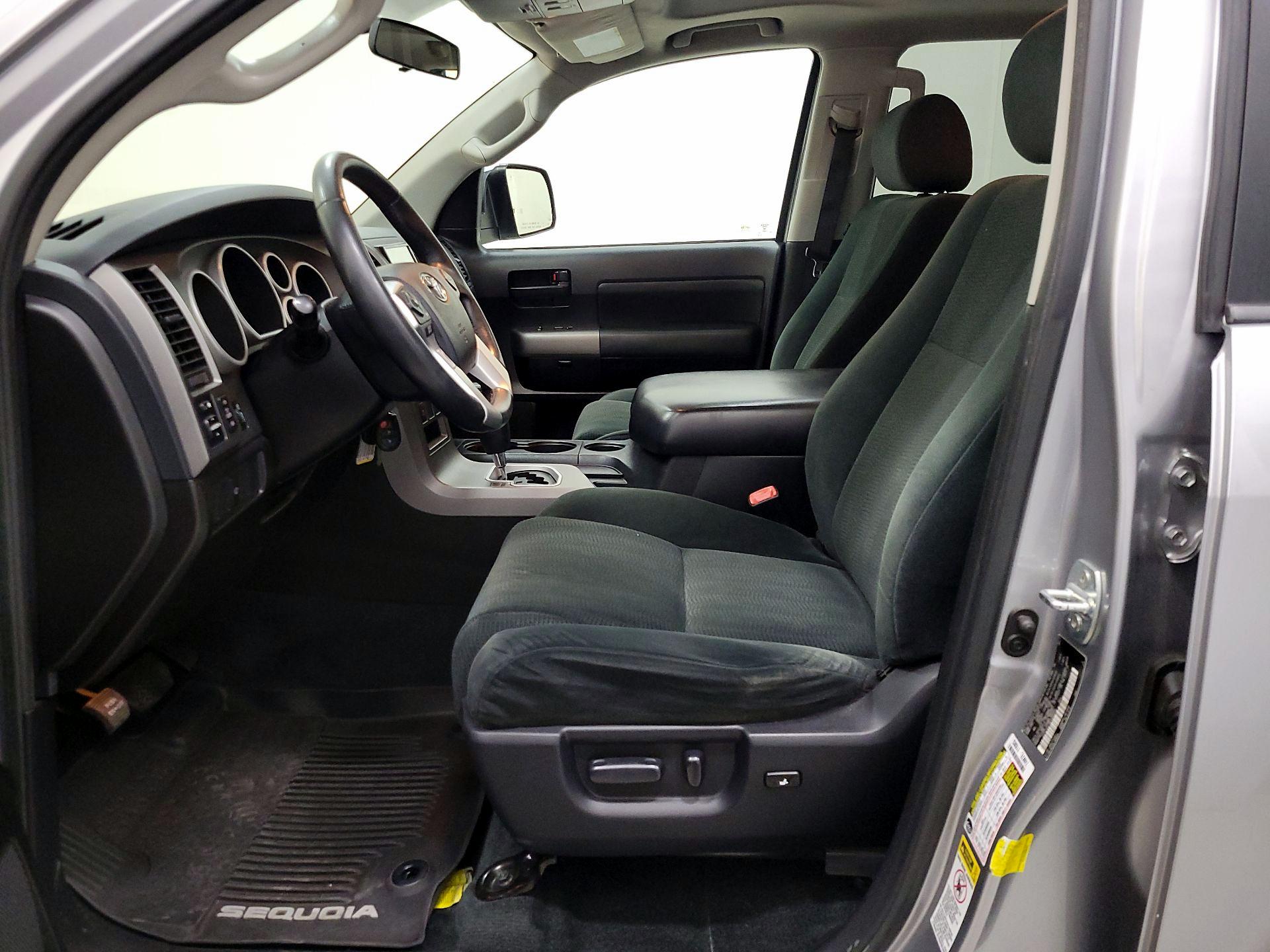 Thumbnail: 2017 Toyota Sequoia - 11