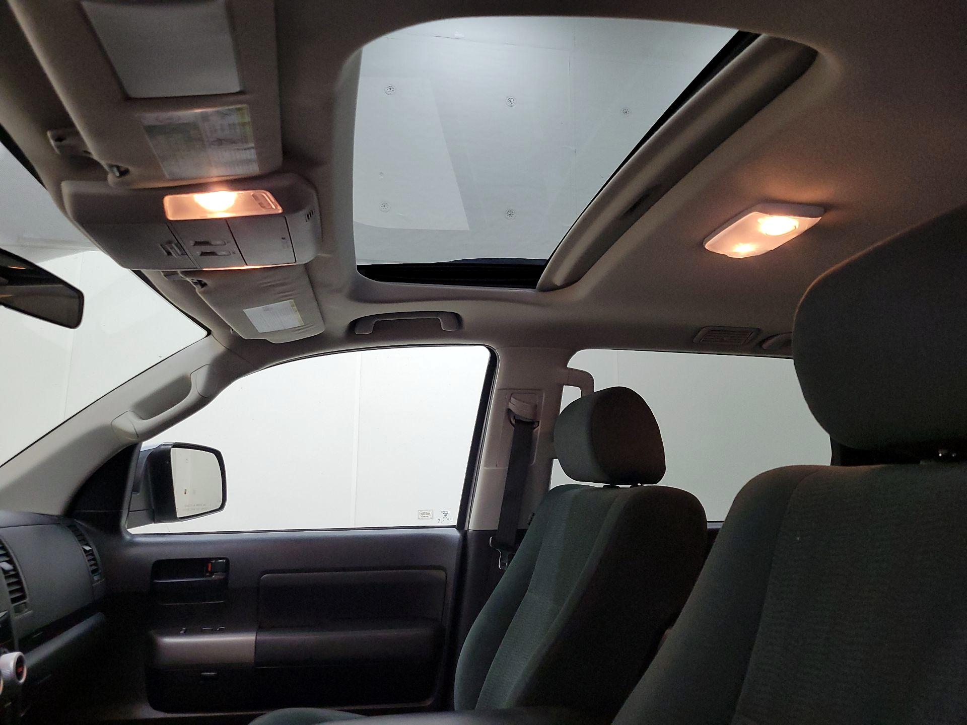 Thumbnail: 2017 Toyota Sequoia - 19
