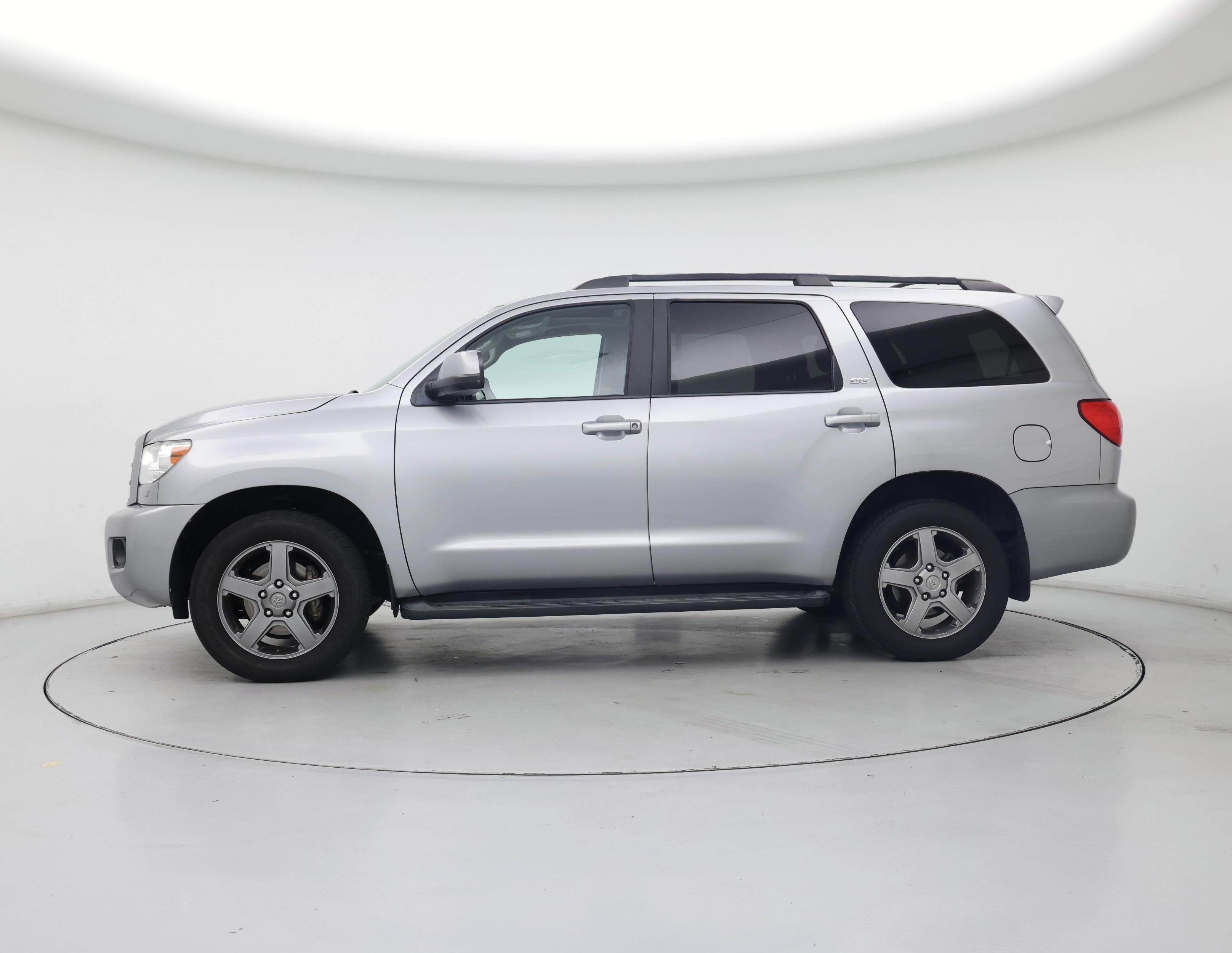 Thumbnail: 2017 Toyota Sequoia - 3