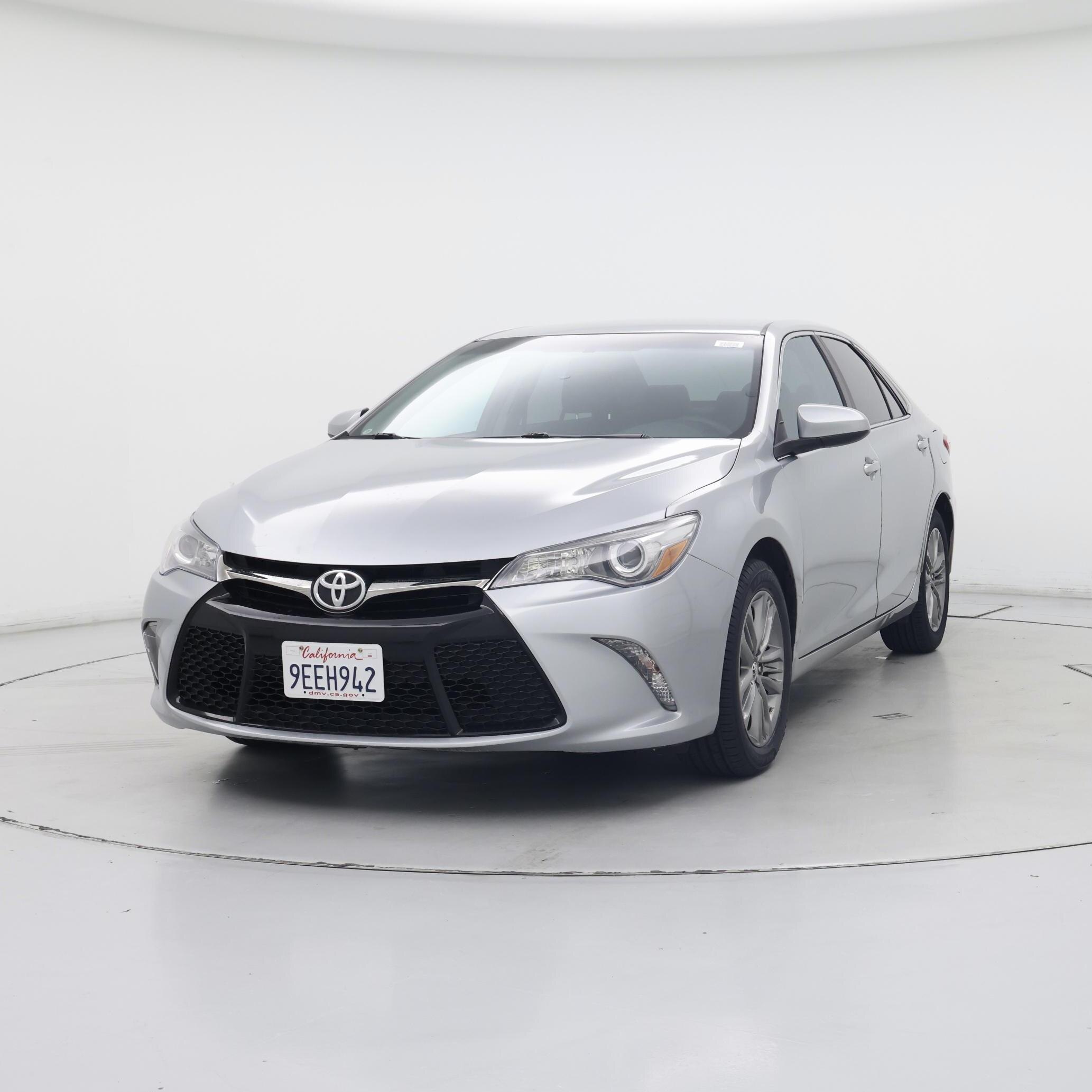Thumbnail: 2017 Toyota Camry - 4