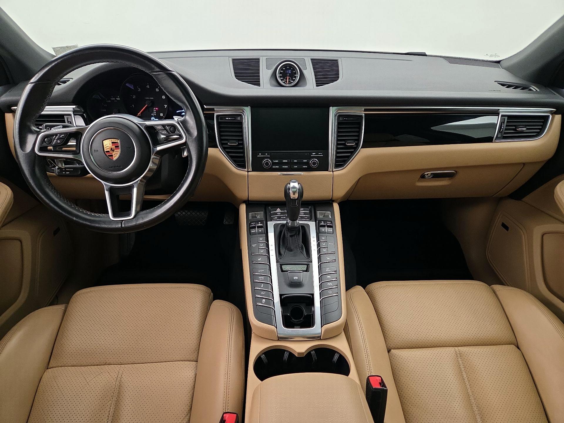Thumbnail: 2018 Porsche Macan - 9