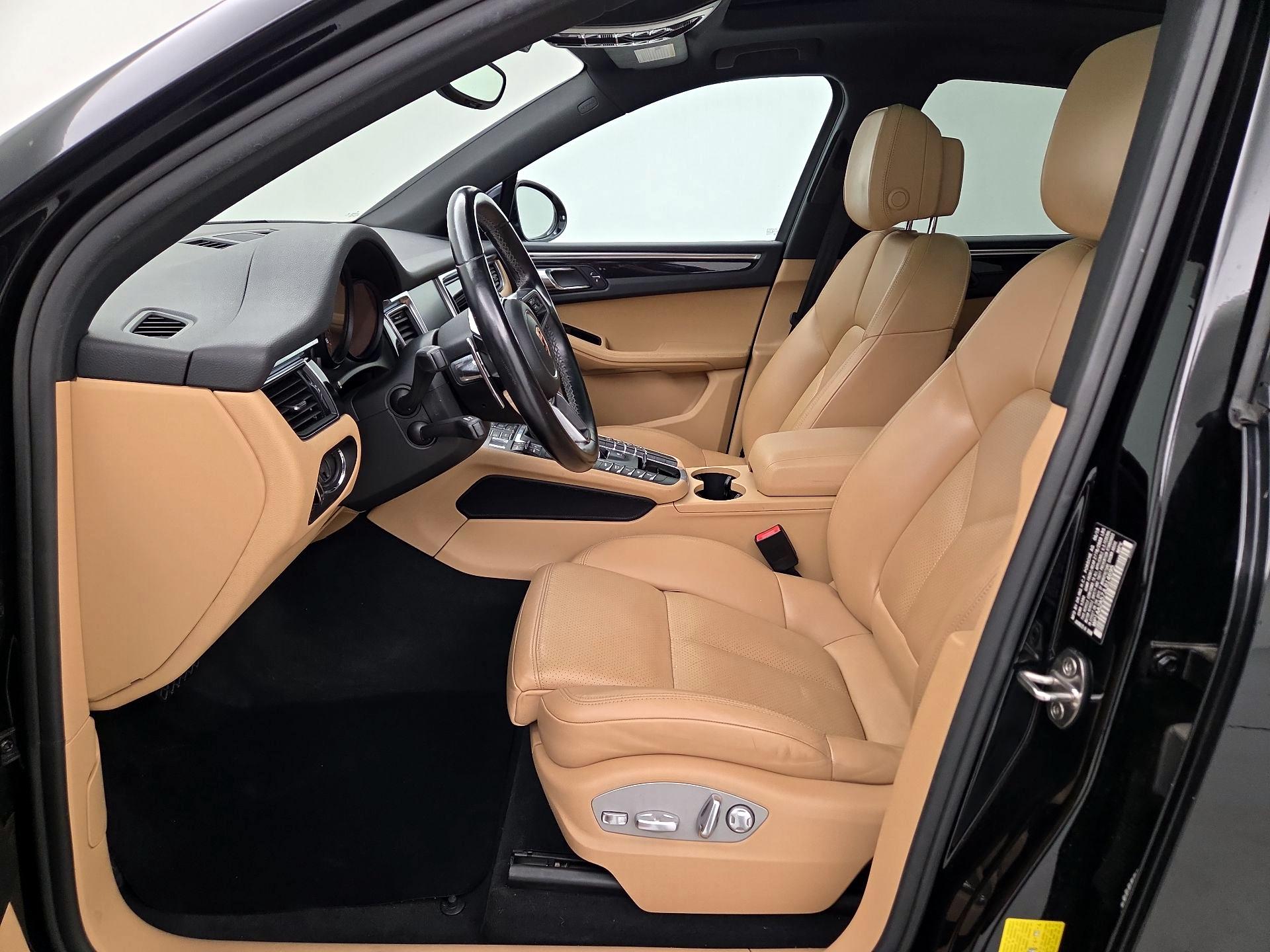 Thumbnail: 2018 Porsche Macan - 11