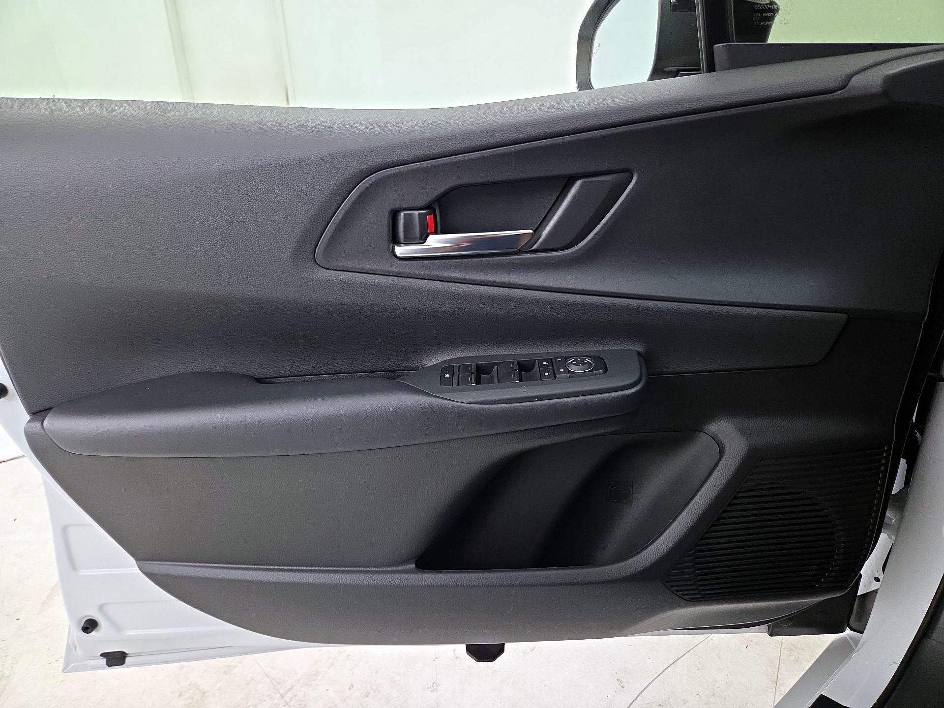 Thumbnail: 2025 Toyota Prius - 12