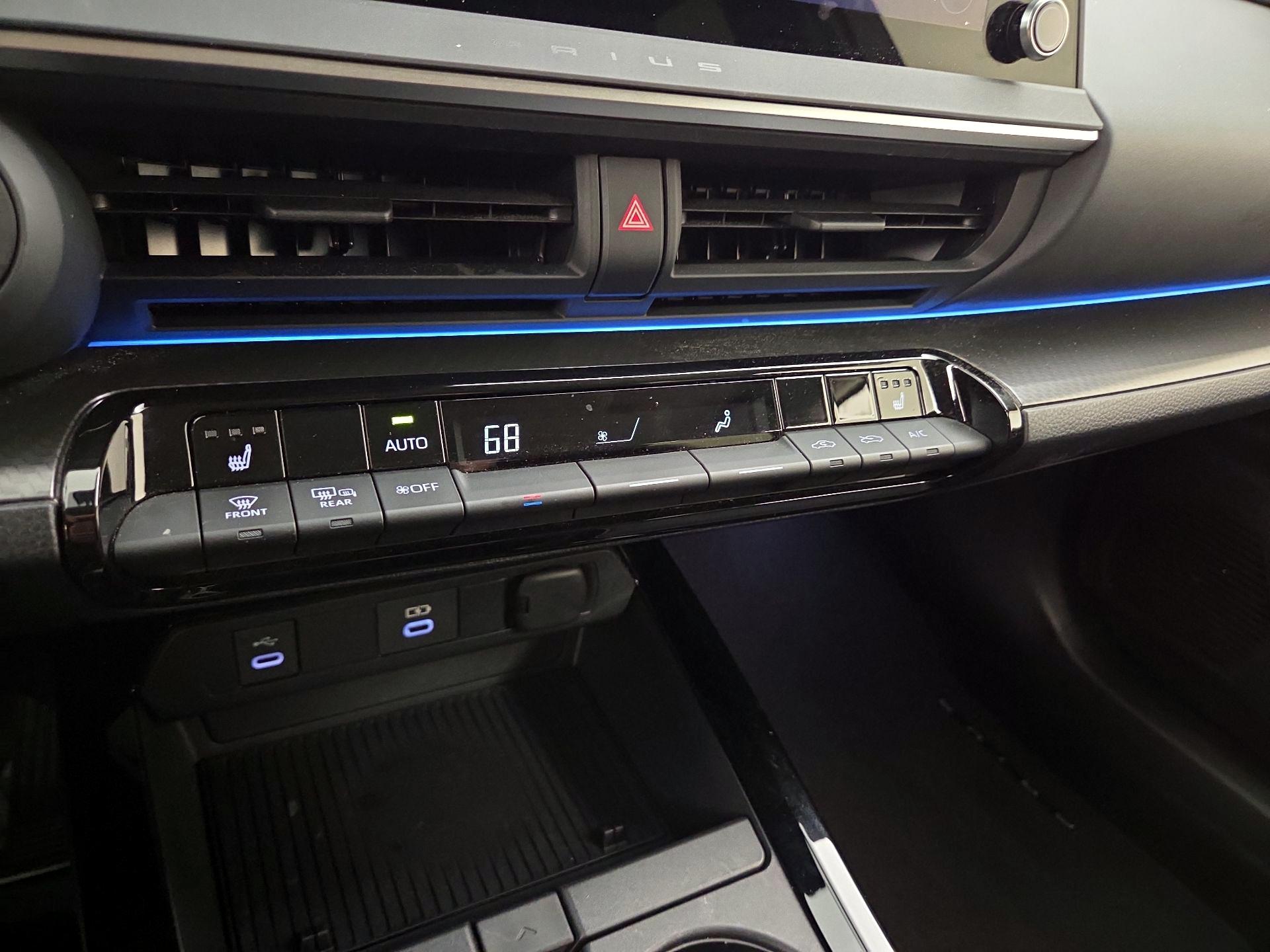 Thumbnail: 2025 Toyota Prius - 16