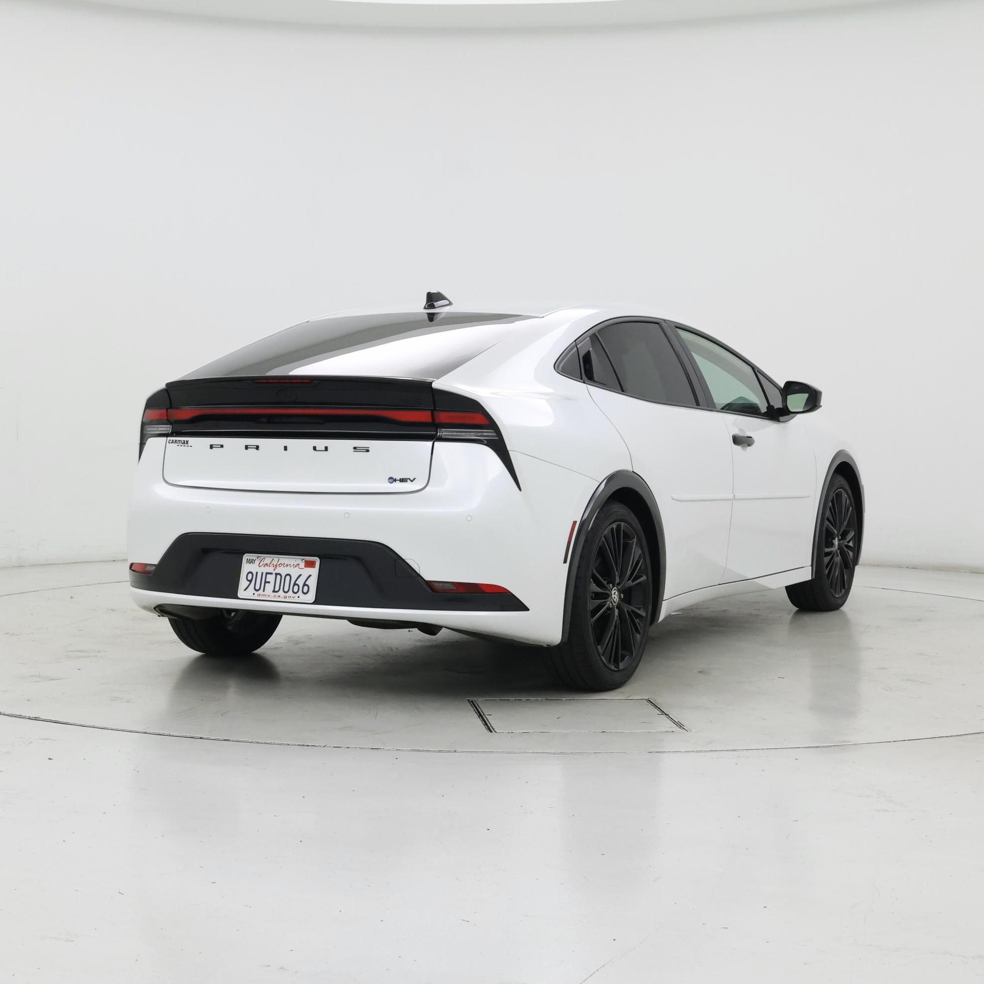 Thumbnail: 2025 Toyota Prius - 8