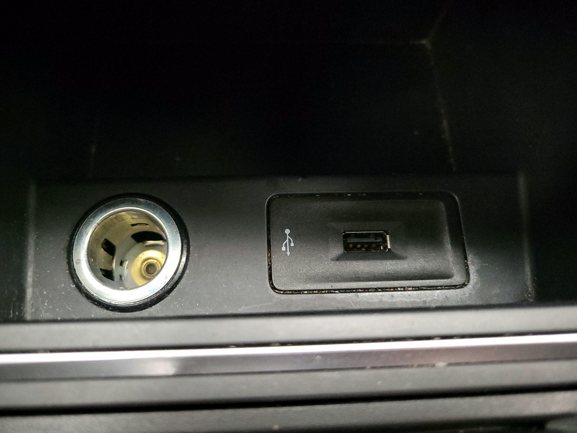 Thumbnail: 2017 Volkswagen Jetta - 18