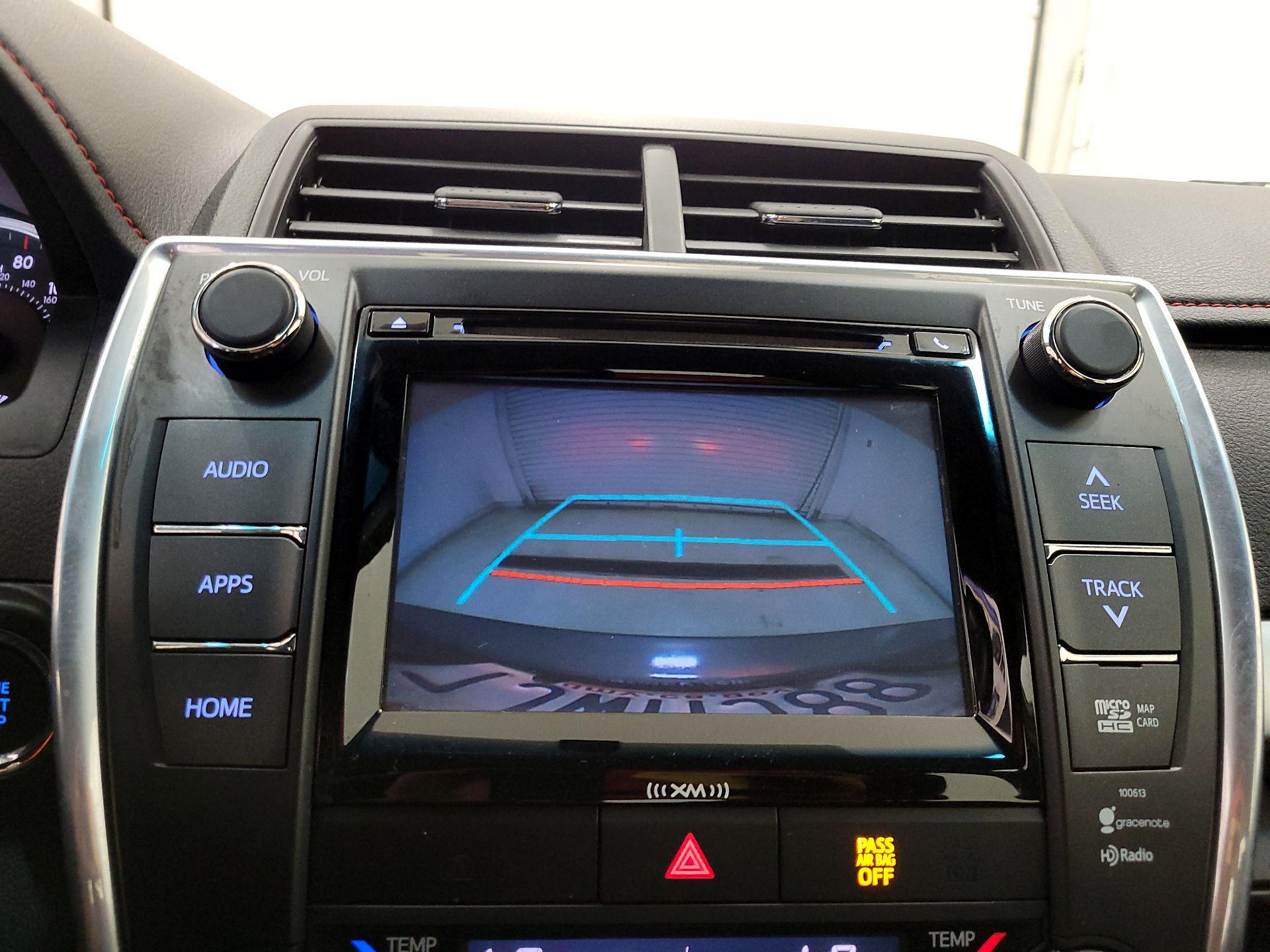 Thumbnail: 2016 Toyota Camry - 14