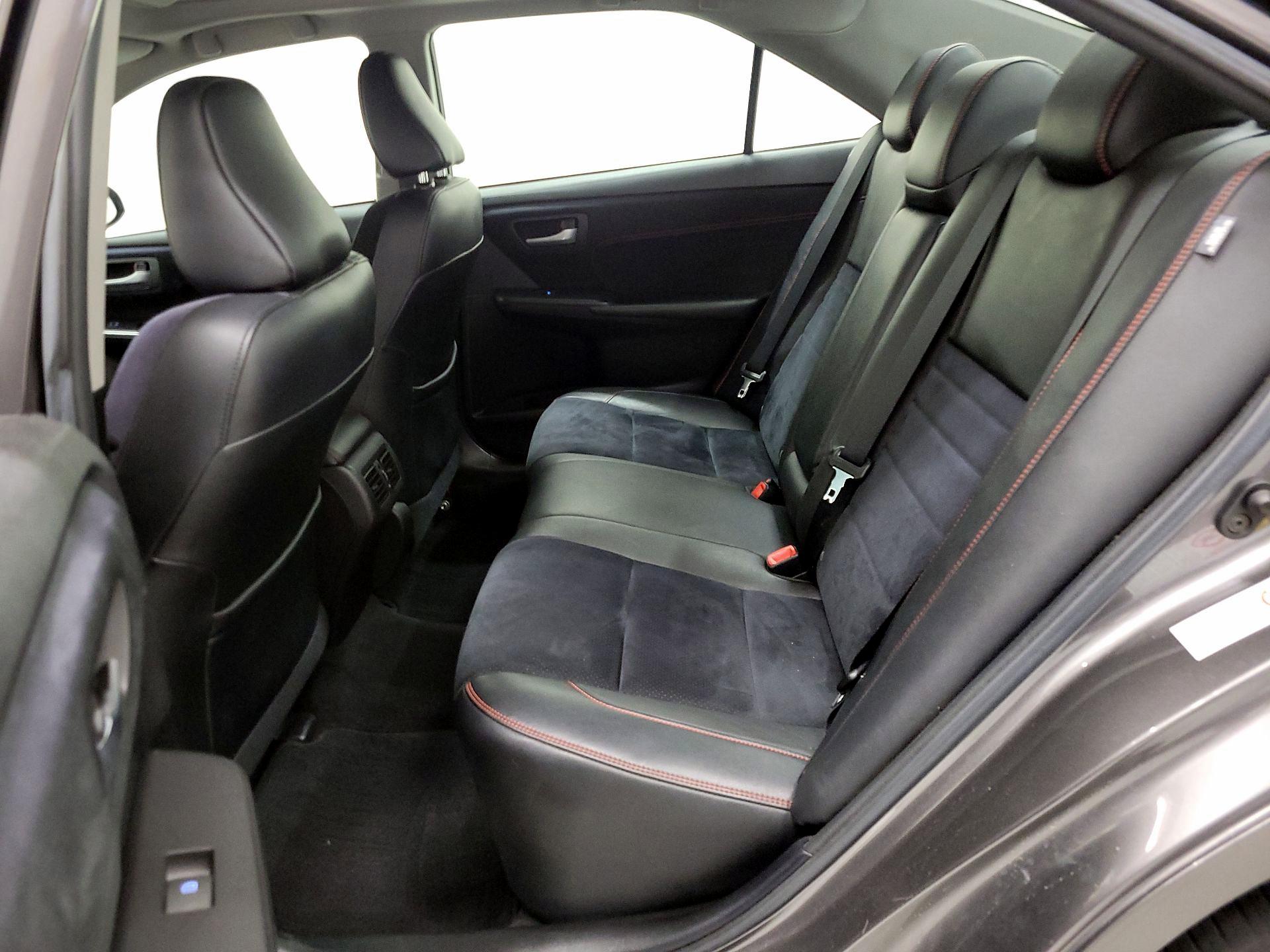 Thumbnail: 2016 Toyota Camry - 19