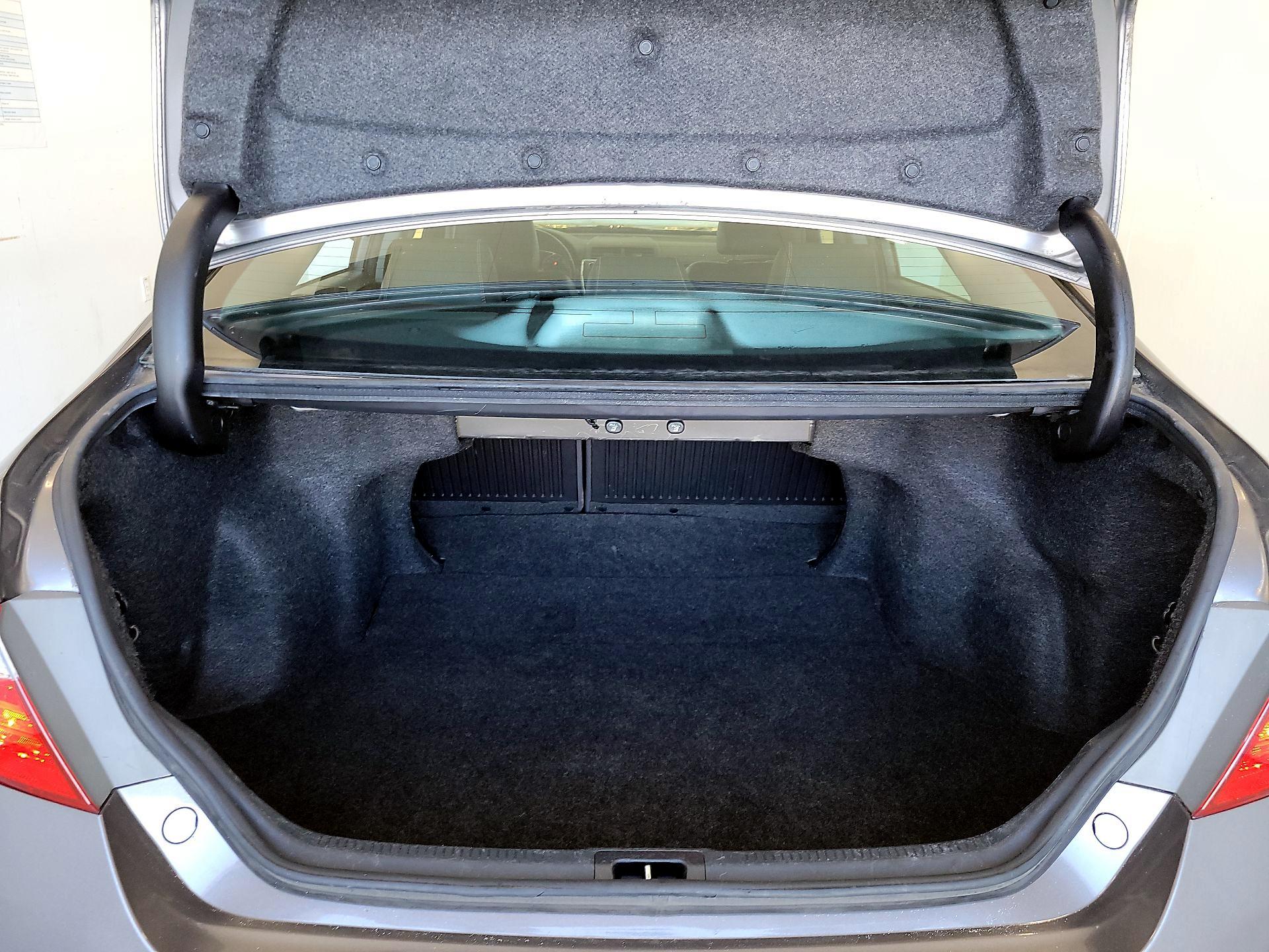 Thumbnail: 2016 Toyota Camry - 20