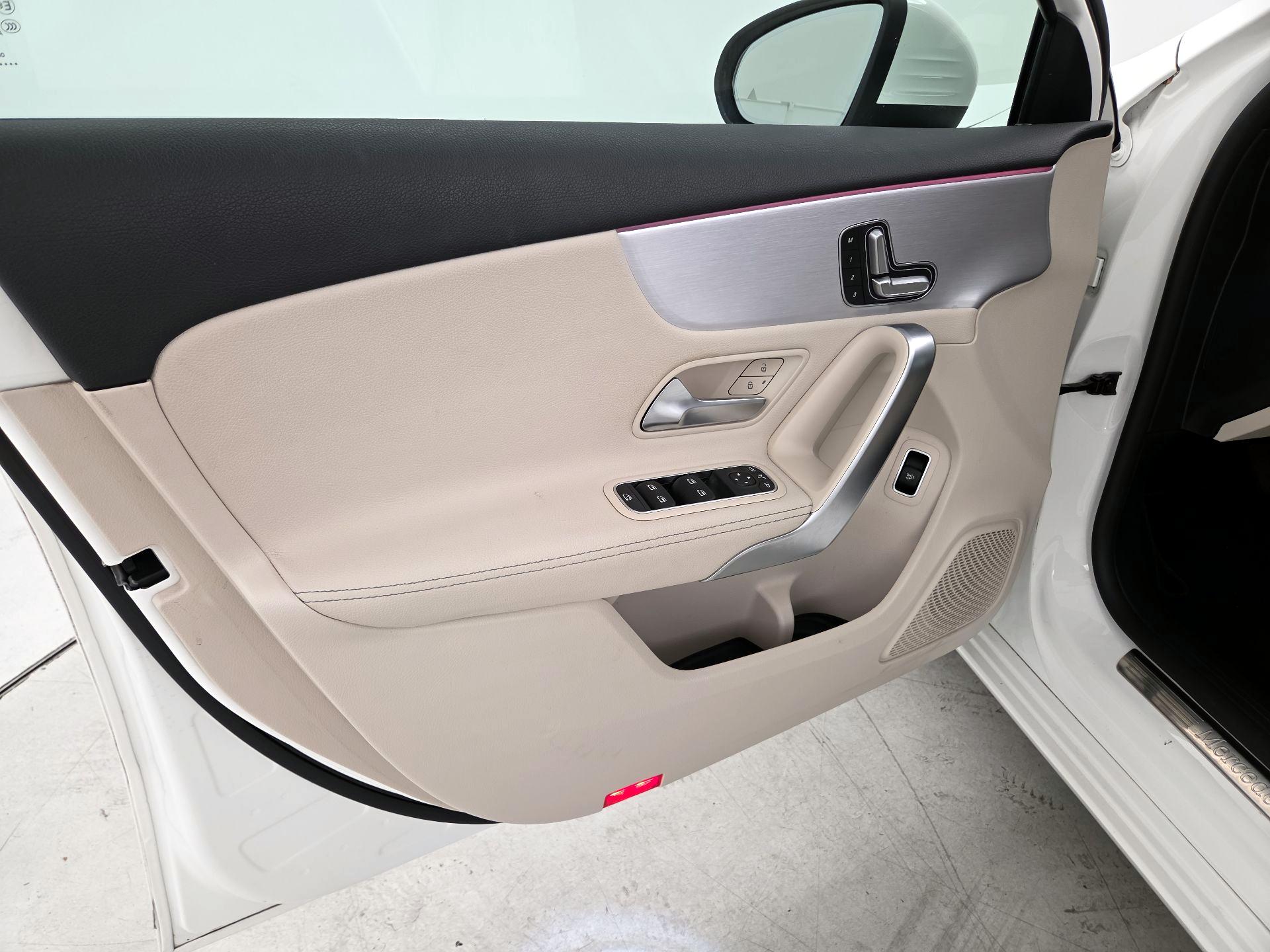 Thumbnail: 2020 Mercedes-Benz A-Class - 12