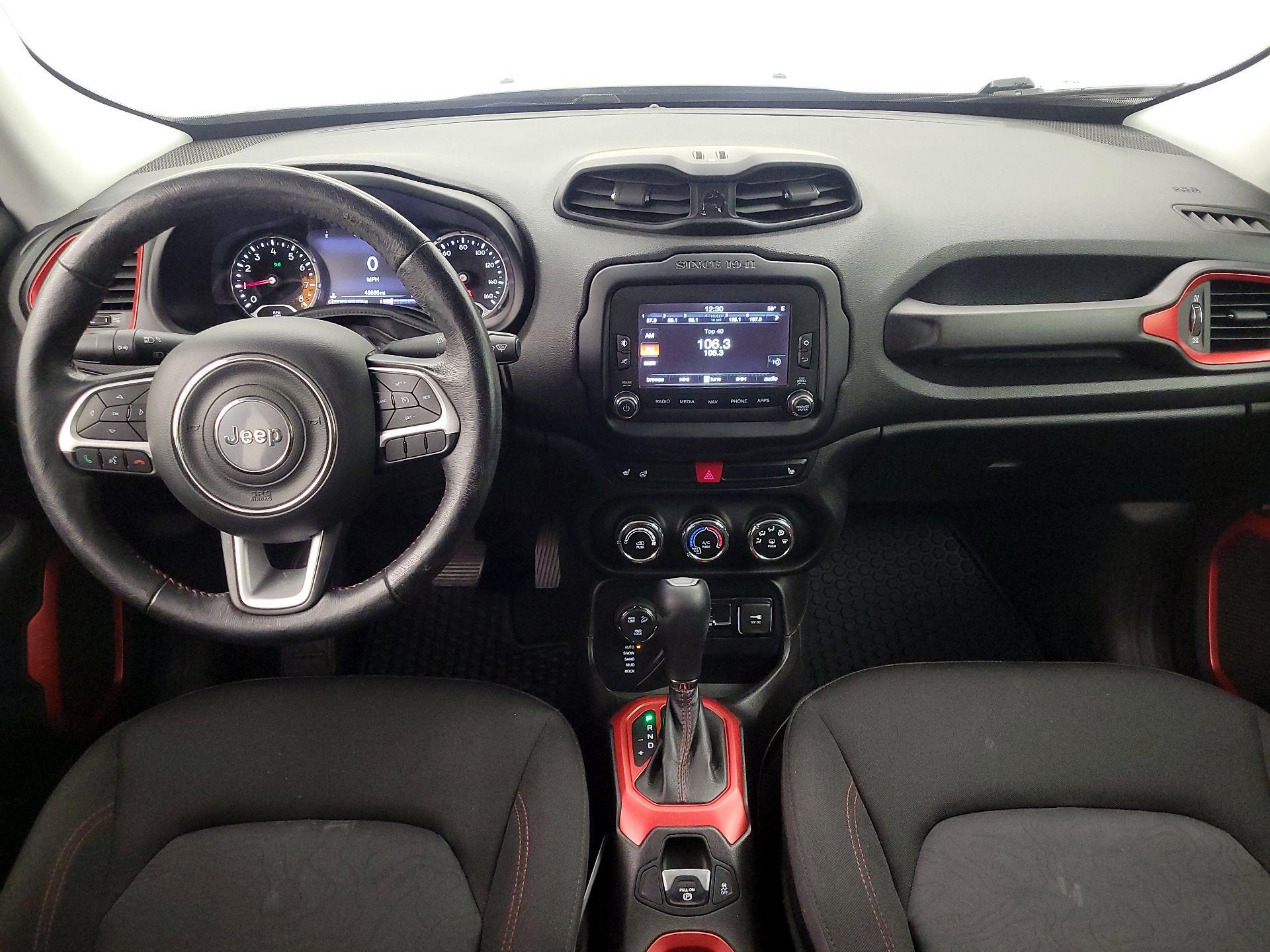 Thumbnail: 2017 Jeep Renegade - 9