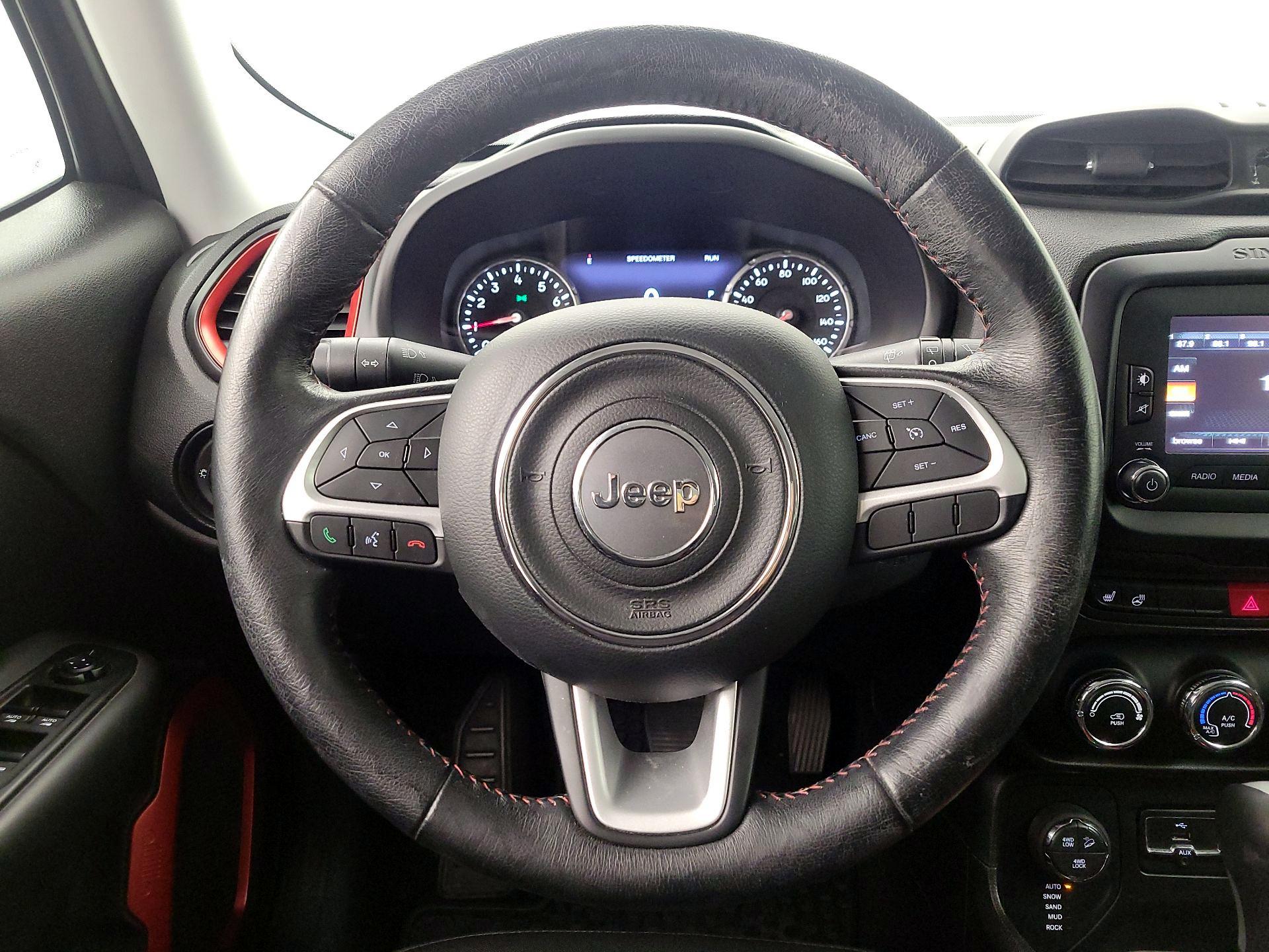 Thumbnail: 2017 Jeep Renegade - 10